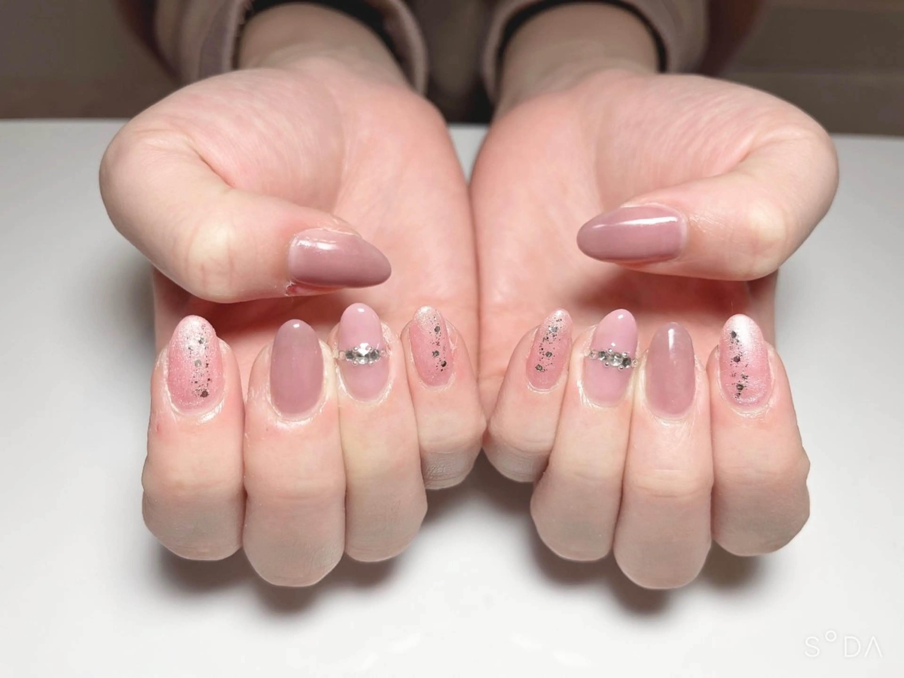 ネイル ハンドネイル Ree所属・ネイル脱毛 Reeのネイルデザイン