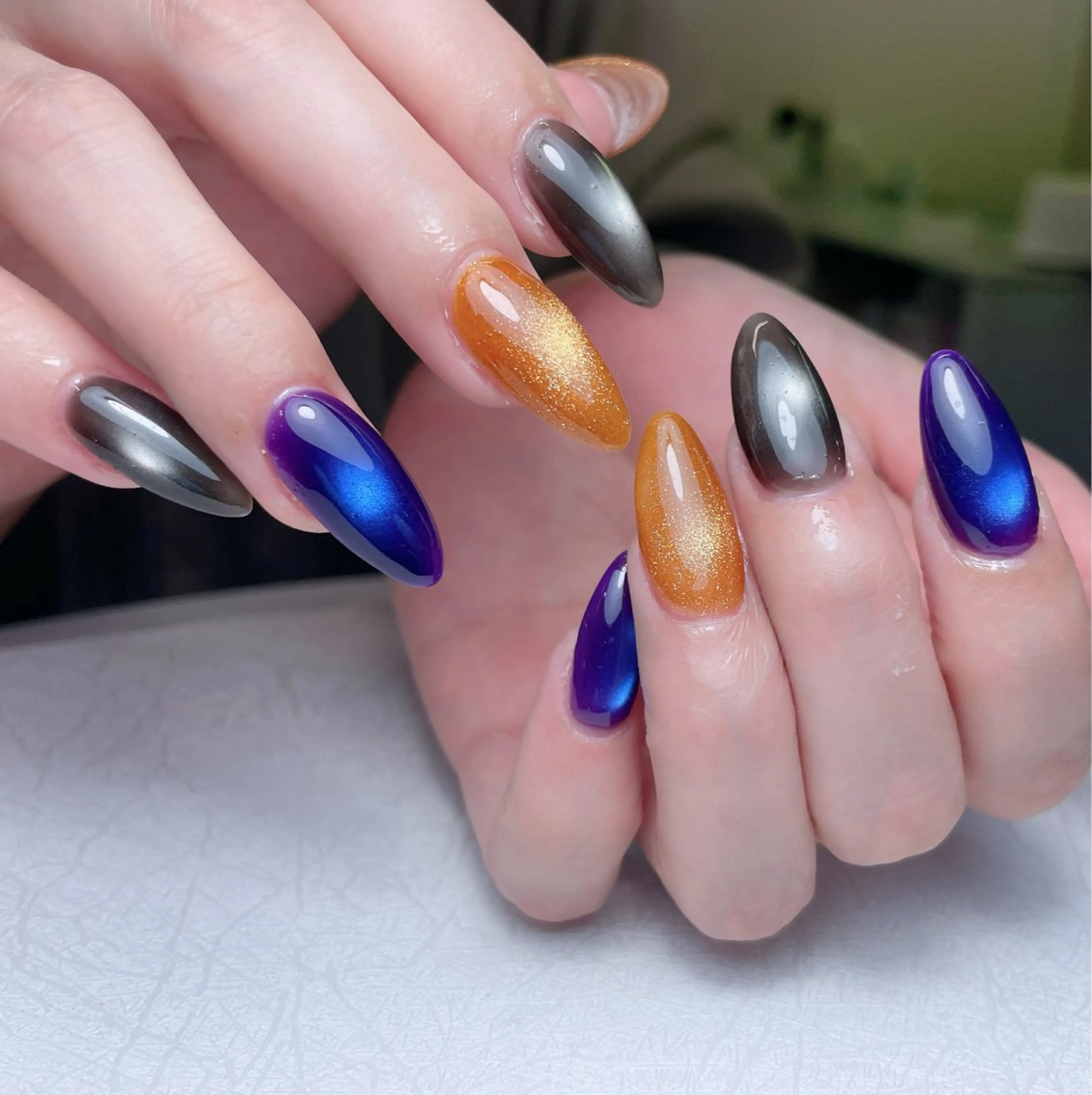 ネイル オーロラネイル フットネイル フレンチネイル ジェルネイル ガラスフレンチ ハンドネイル 中野駅から2分 MEO NAILのネイルデザイン