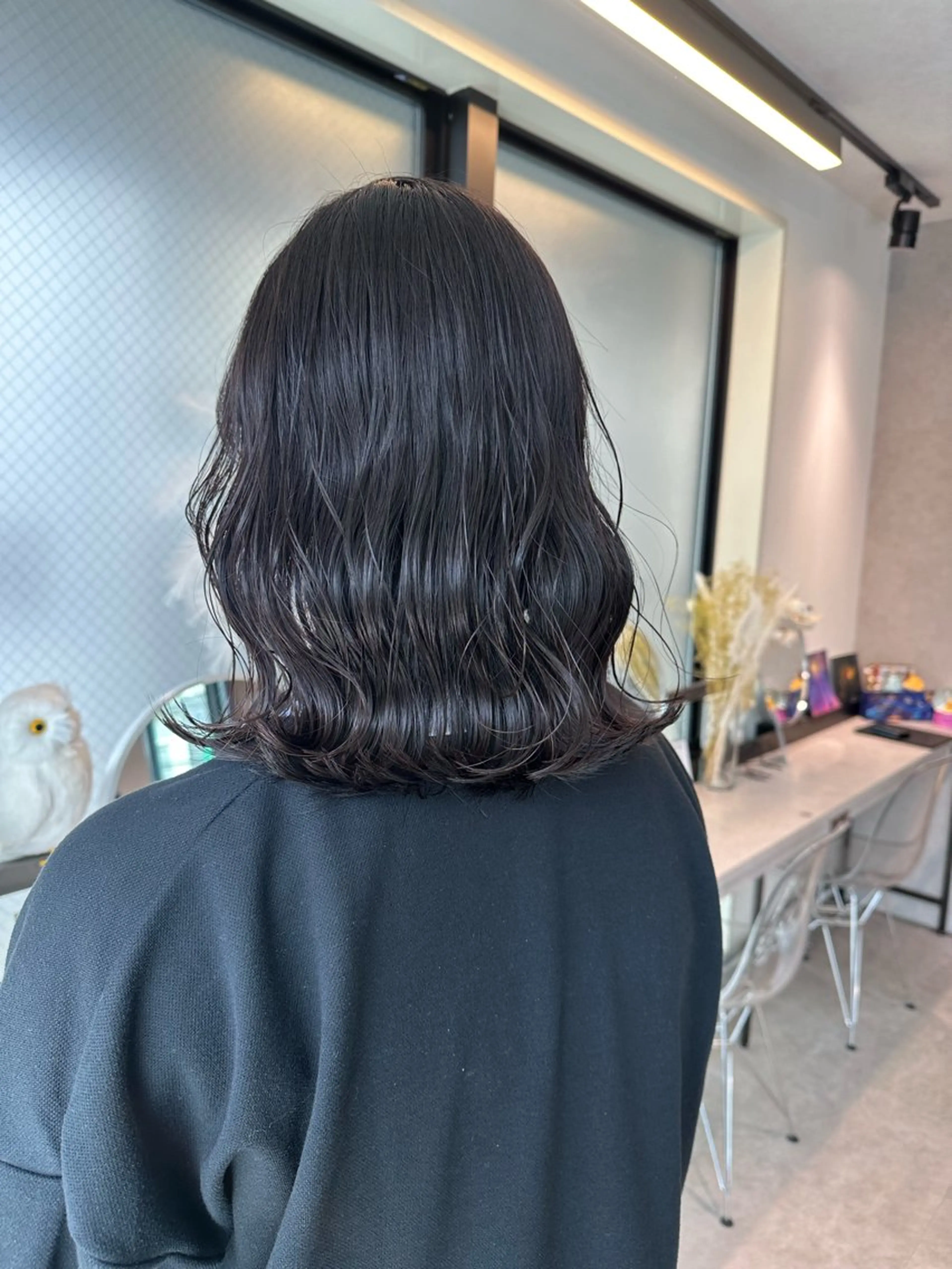 セミロング カラー グレージュ パープルカラー パープルグレージュ 切りっぱなしロブ ヘアカラー GO TODAY SHARE SALON 原宿本店所属・ブリーチ/ハイトーン 艶カラー/ユリナのヘアスタイル