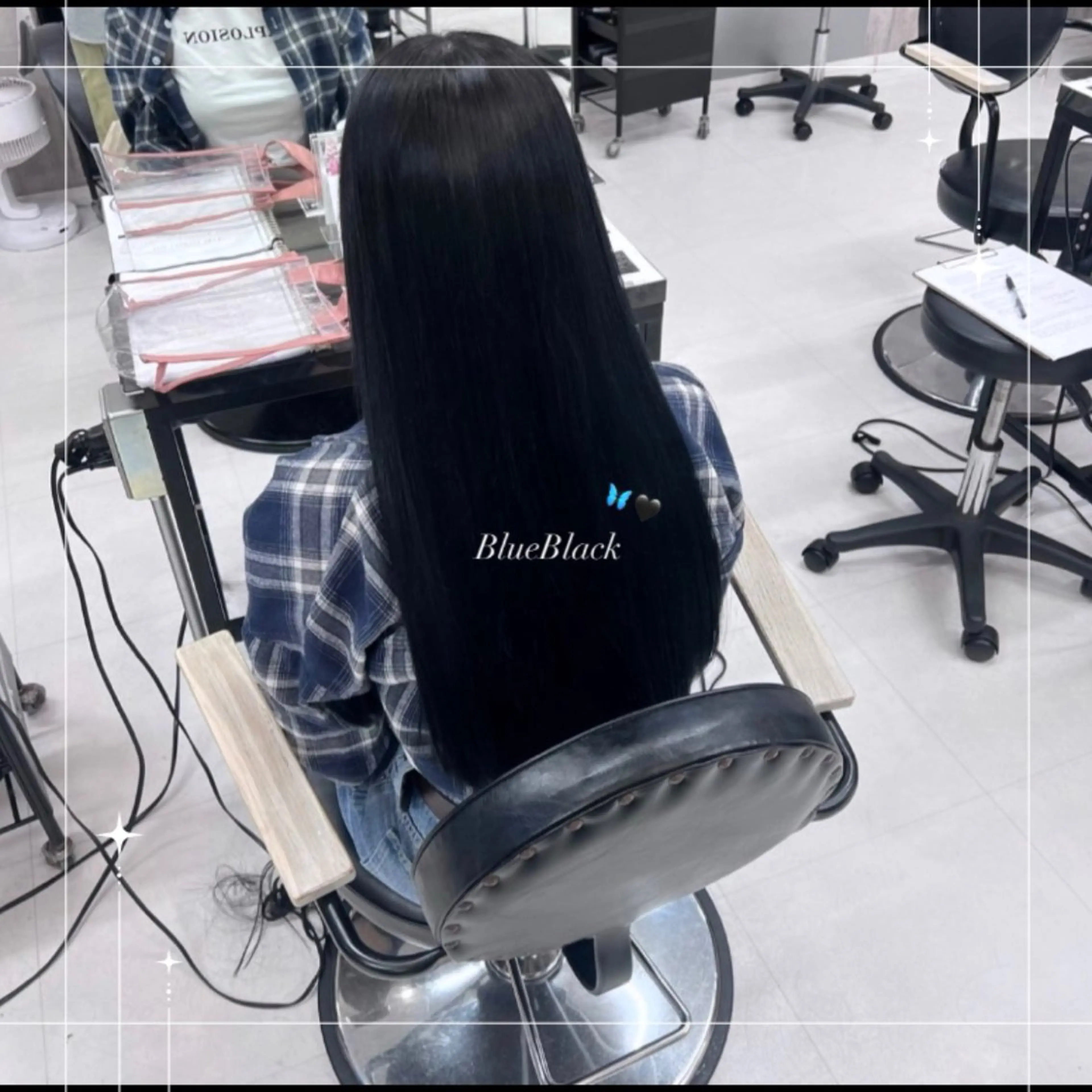 ロング 🪼RINA/寒色 艶髪カラー💙のヘアスタイル