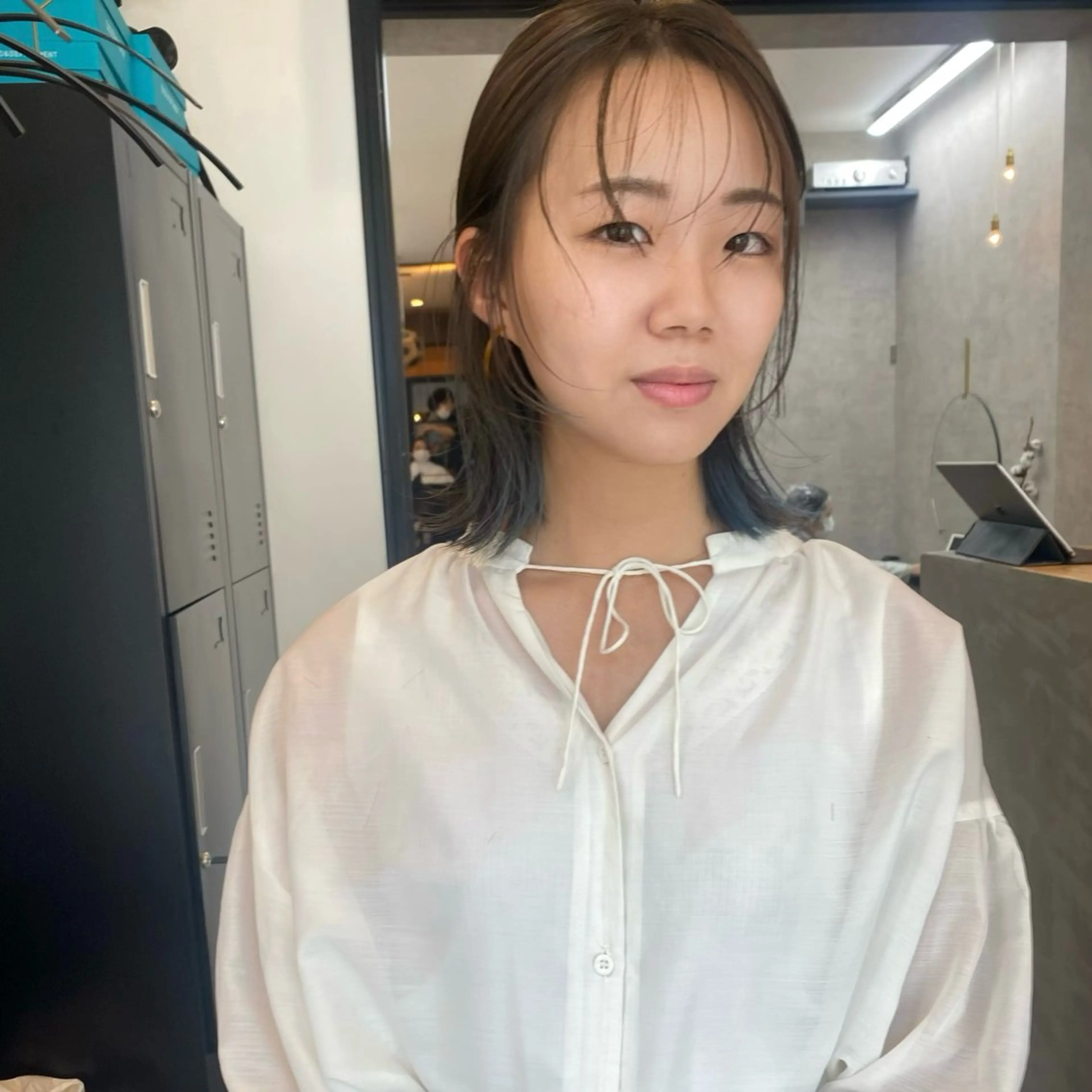 ミディアム カラー ブロンド／ブリーチ 【SITY.】のヘアスタイル