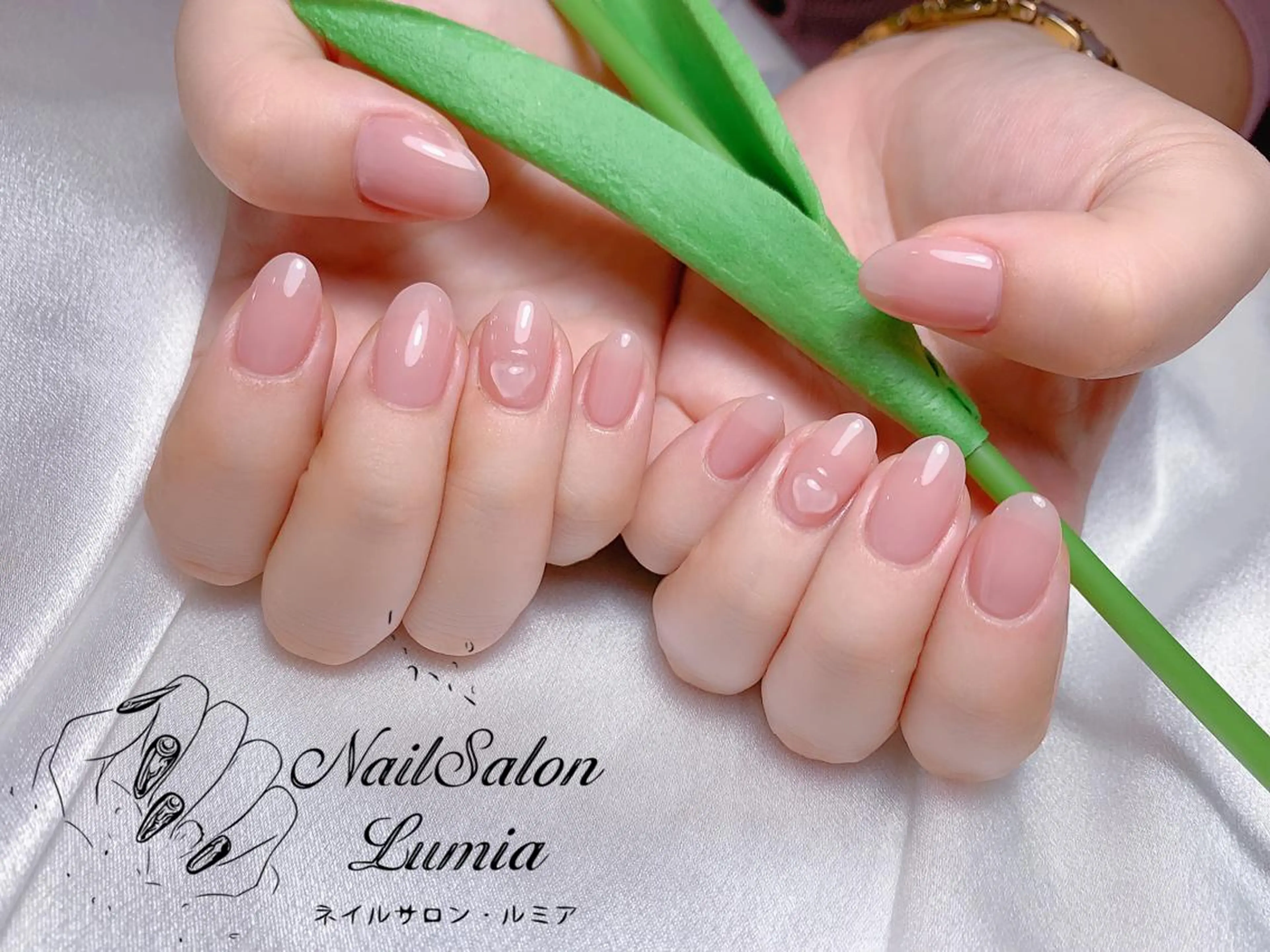 ネイル ハンドネイル ネイルサロン ルミア Lumia 店長のネイルデザイン
