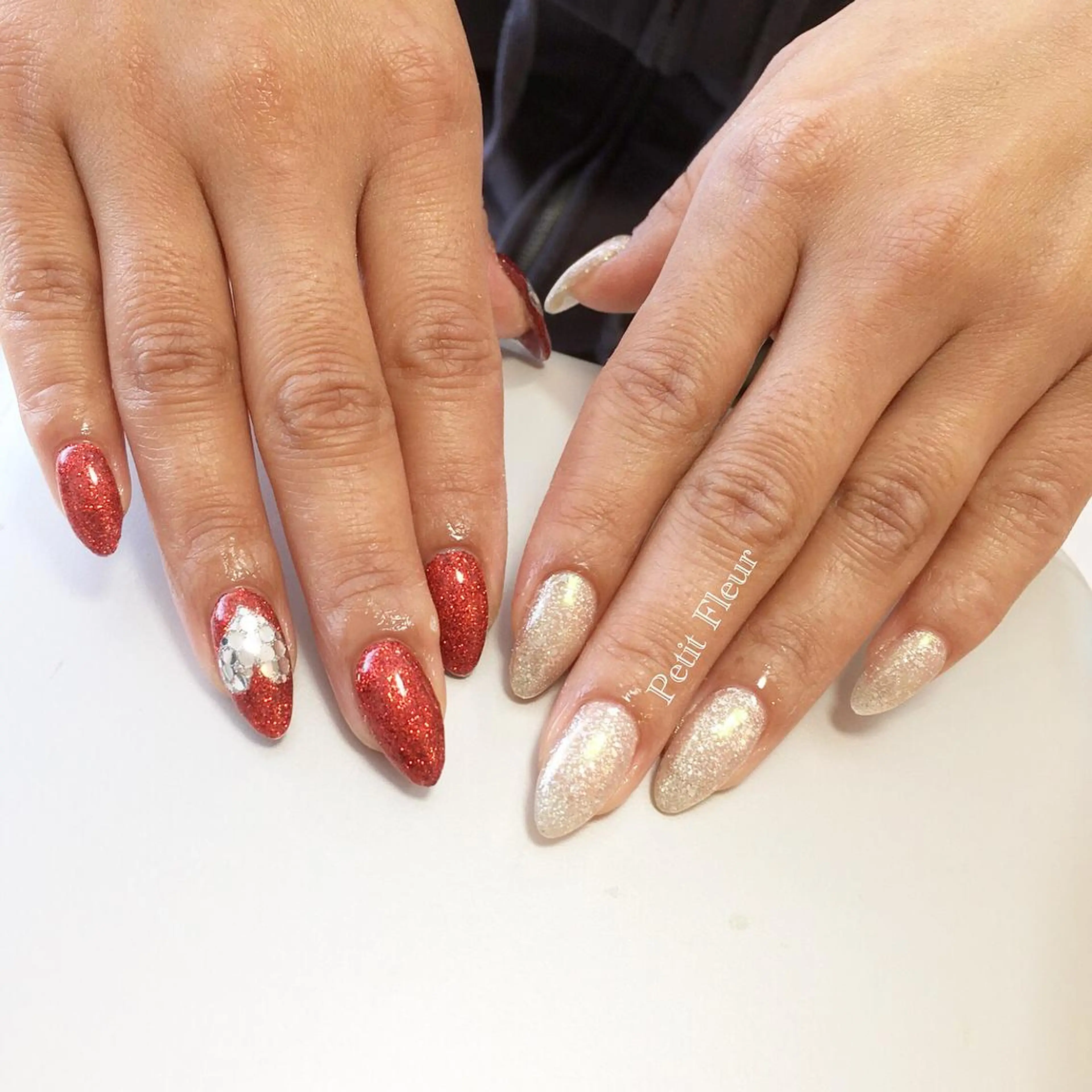 ネイル オーロラネイル ハート ホログラムネイル キラキラネイル ラメ(グリッター) Petit Fleur所属・青柳 亜梨奈のマツエク・マツパデザイン