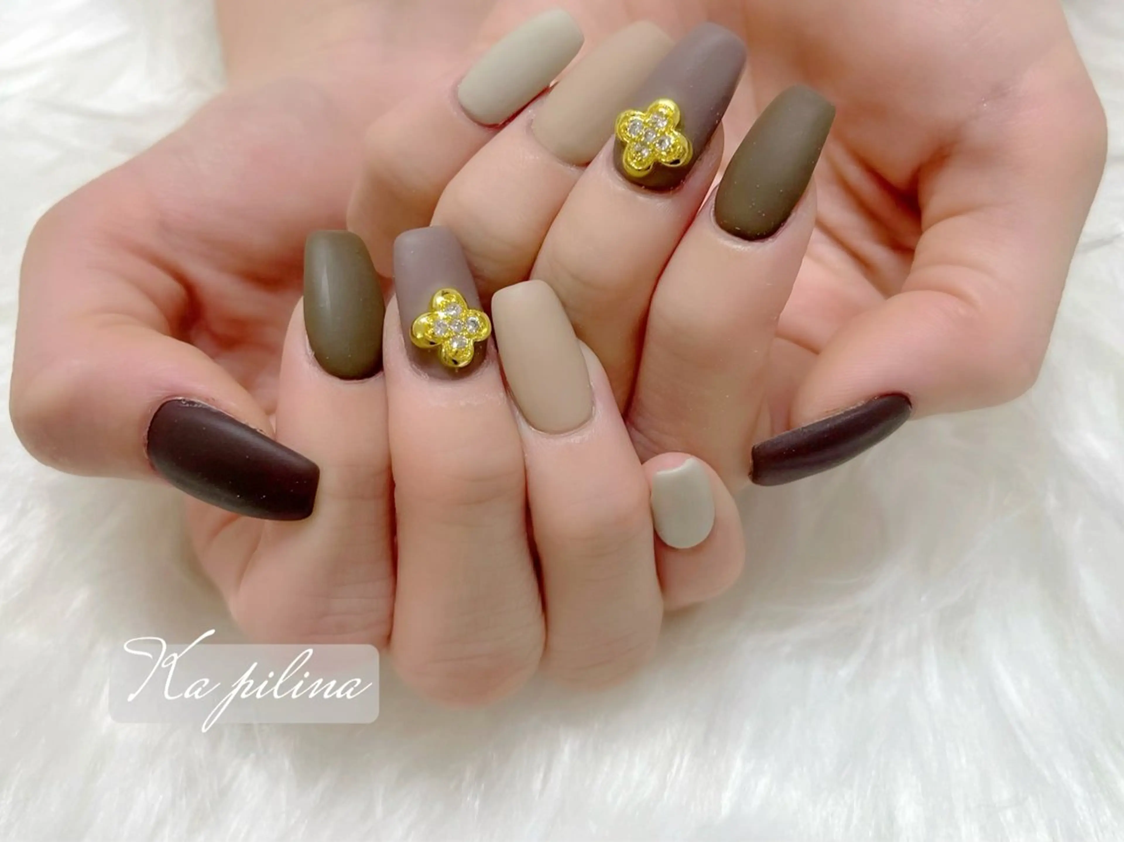 ネイル ブラウン Ka pilina所属・♡プライベートサロン Ka pilina♡のネイルデザイン