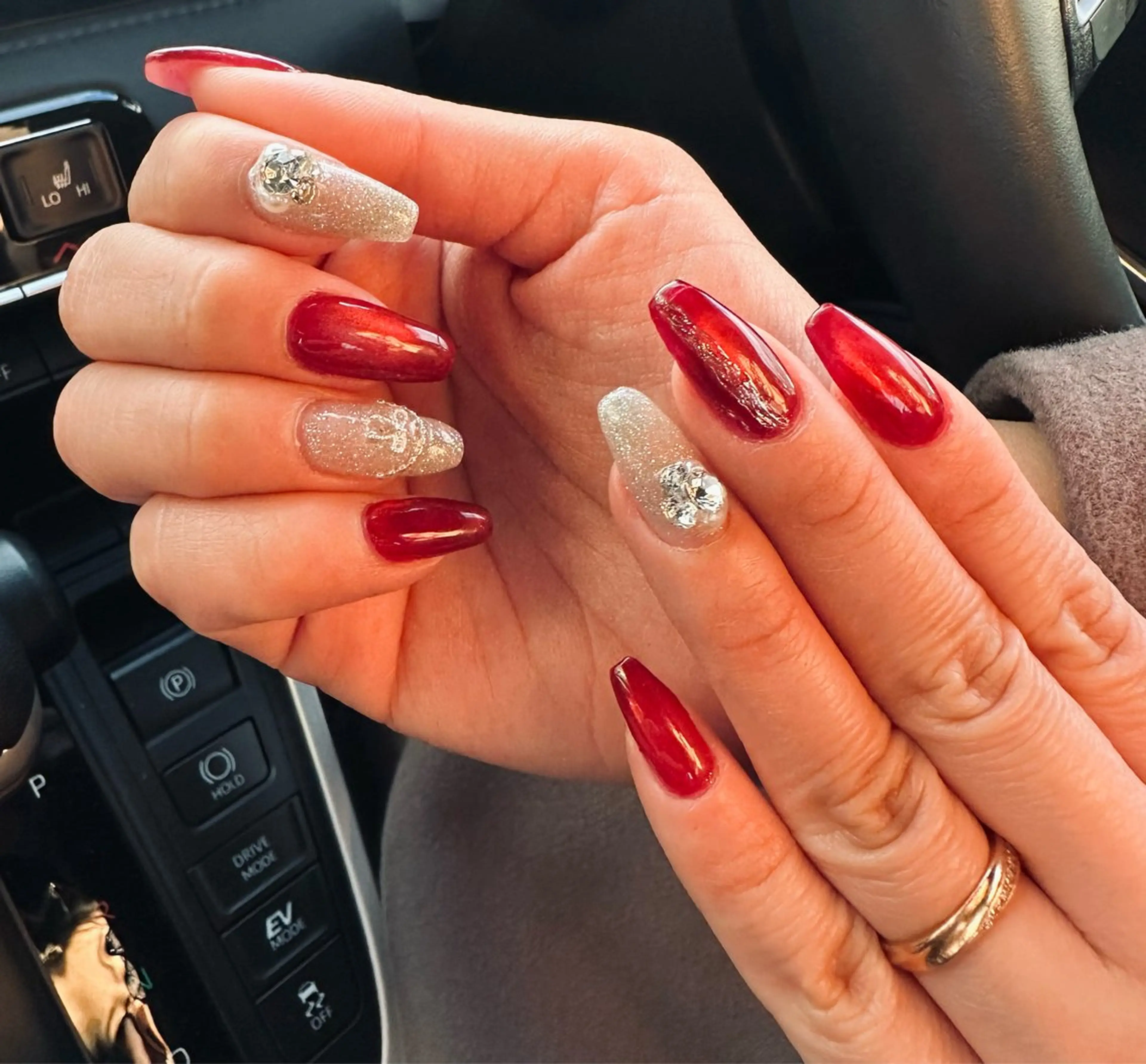 セミロング ハンドネイル 高橋みい 【Jrネイリスト】のネイルデザイン