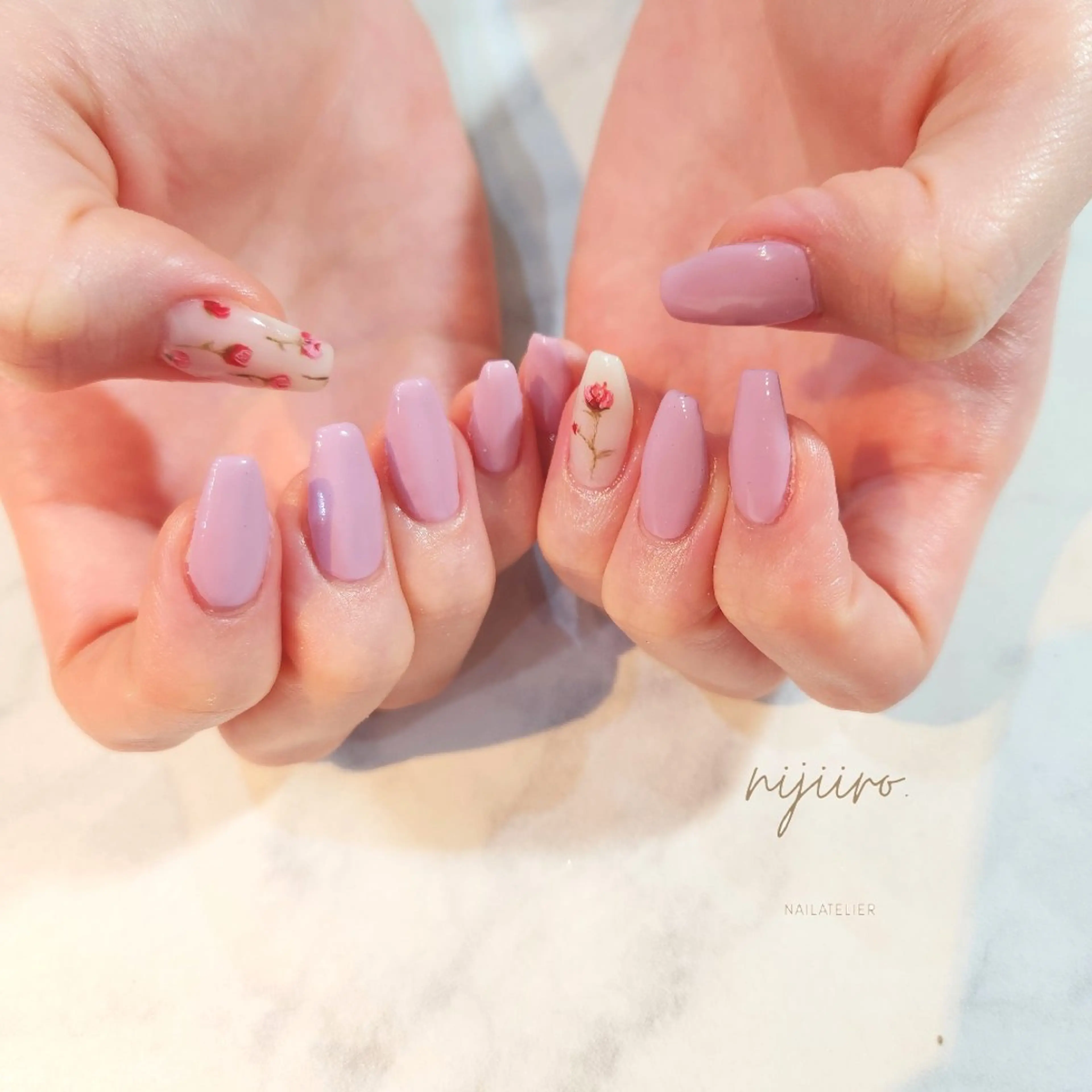 ネイル ハンドネイル nailatelier nijiiro.所属・nijiiro🌈 サトウのネイルデザイン
