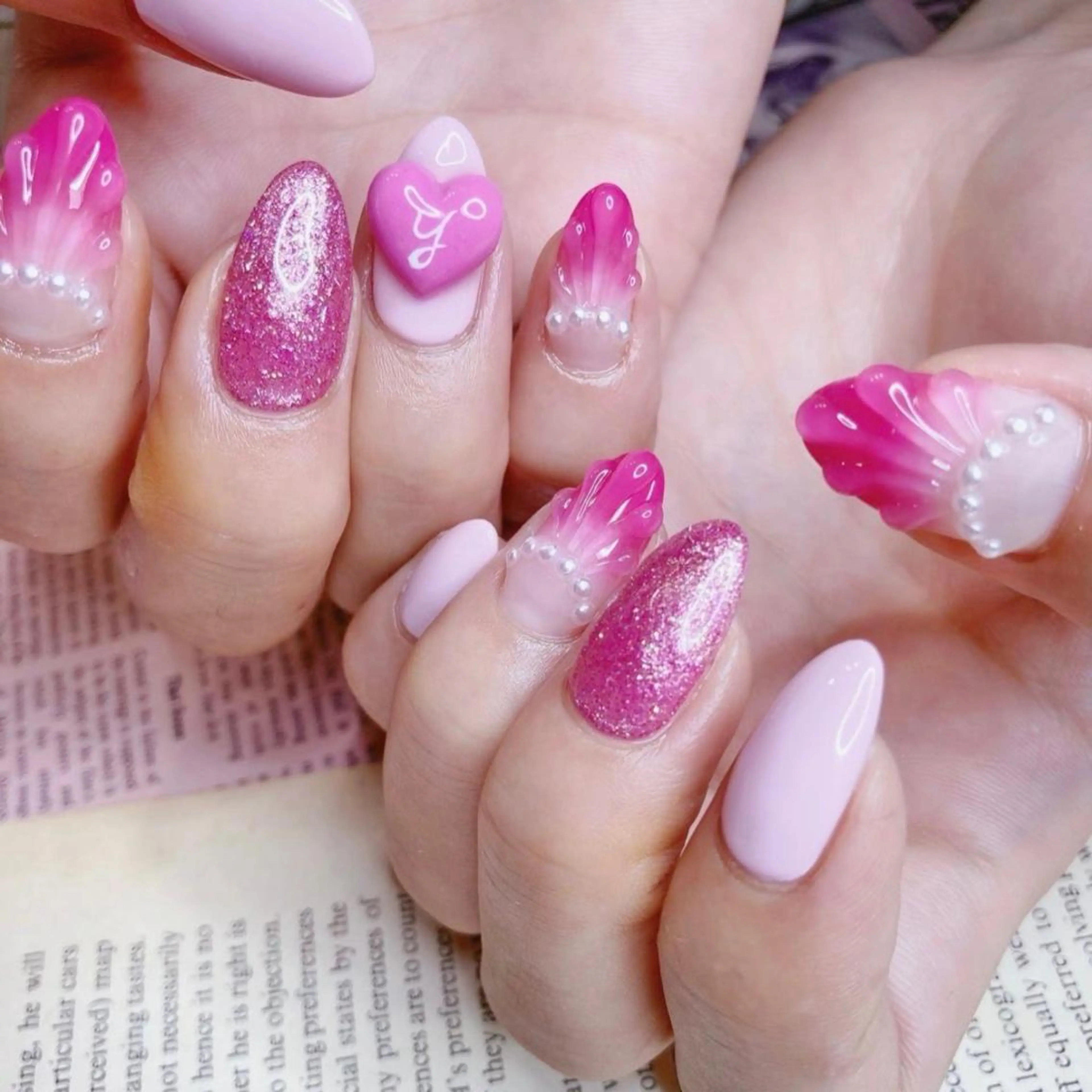 ネイル NOIROUGE所属・NOI ROUGEのネイルデザイン