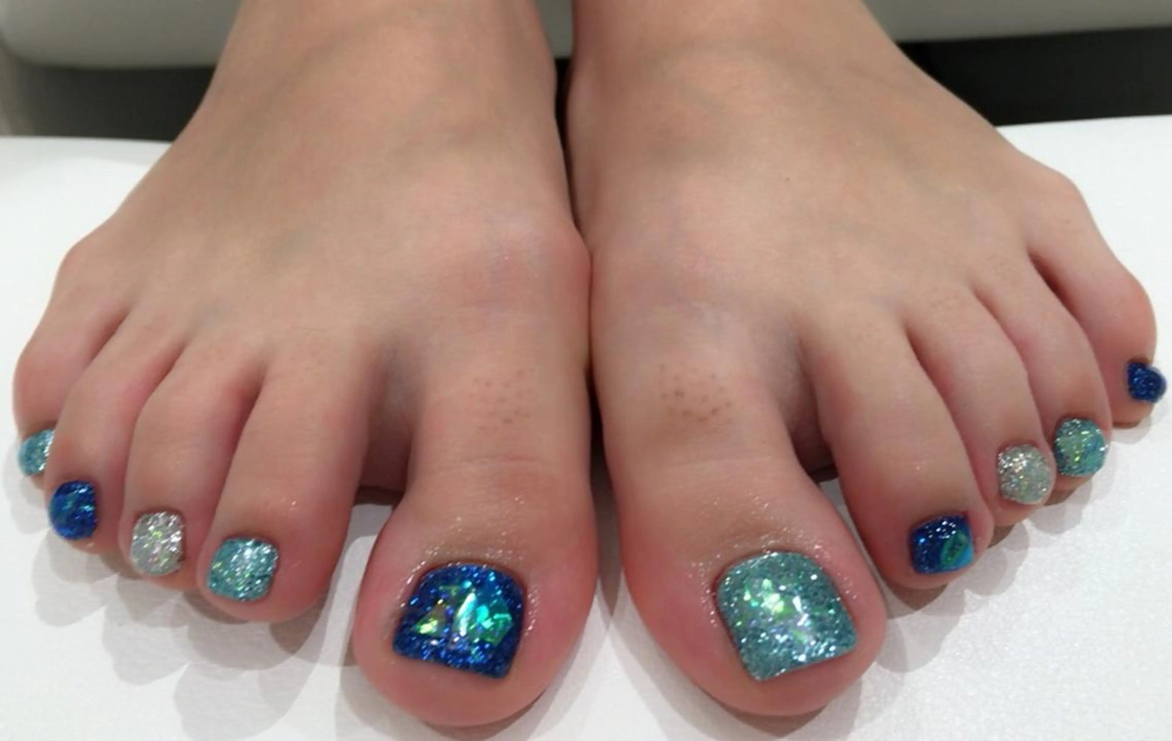 ネイル ブルー ラメ(グリッター) 山藤 萌永のネイルデザイン
