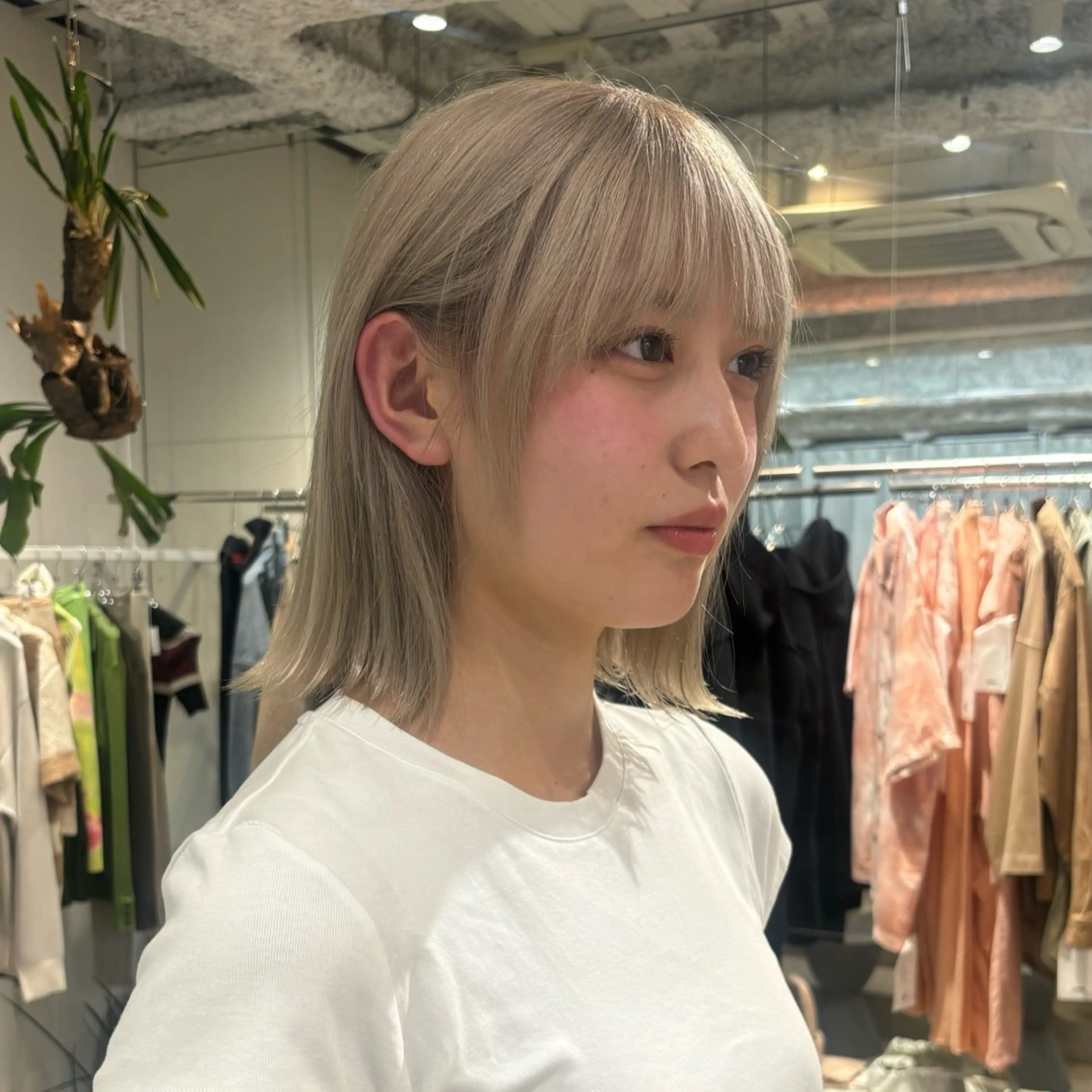 ミディアム カラー ANY Nodokaのヘアスタイル