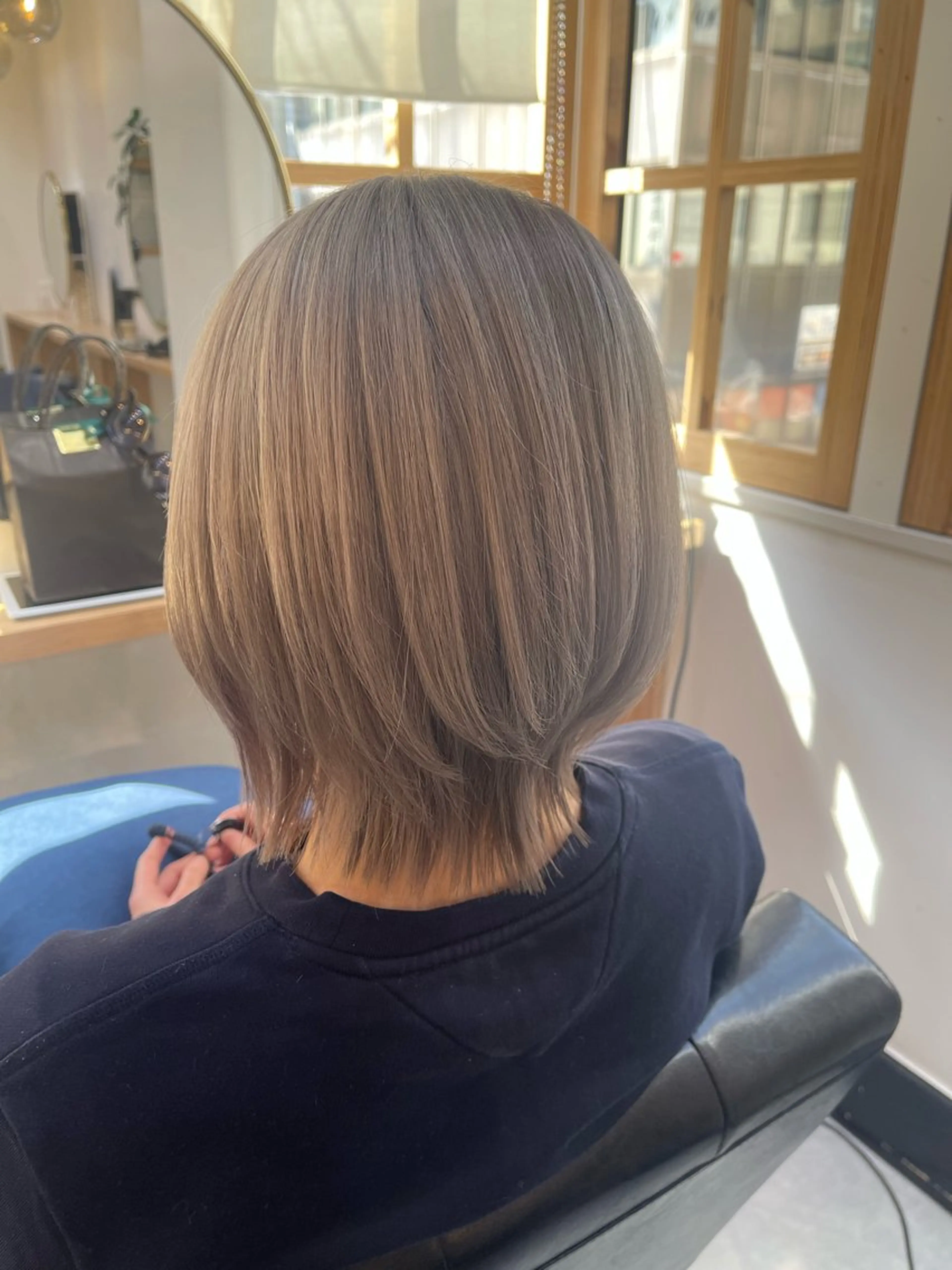 ショート カラー CARICIA 渡邉 祐南のヘアスタイル