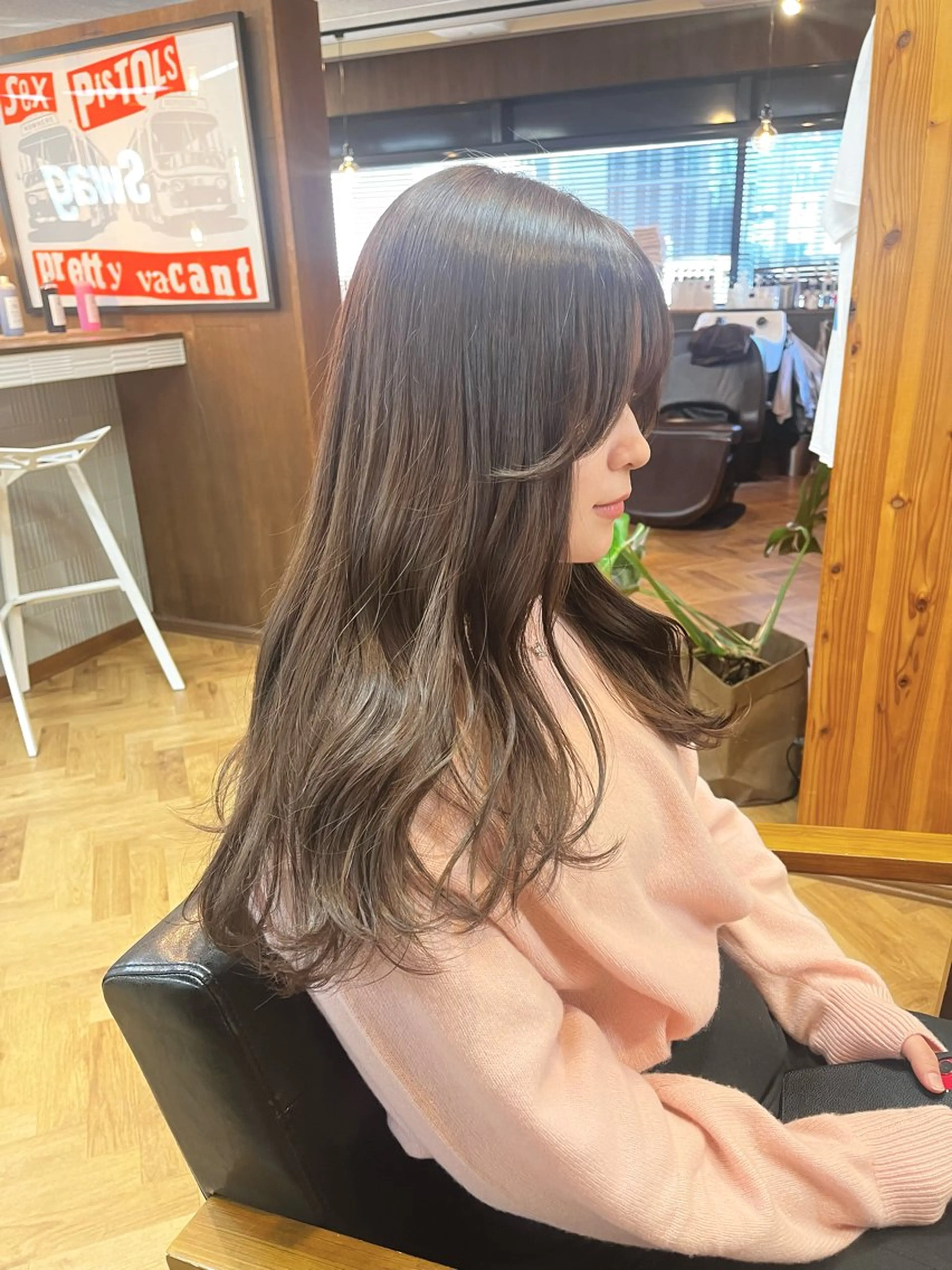 ロング カラー ヘアアレンジ ブリーチ ダブルカラー ブリーチなしカラー レイヤーカット esu 心斎橋店所属・ena/ブリーチなし 心斎橋・ベージュ🎀のヘアスタイル