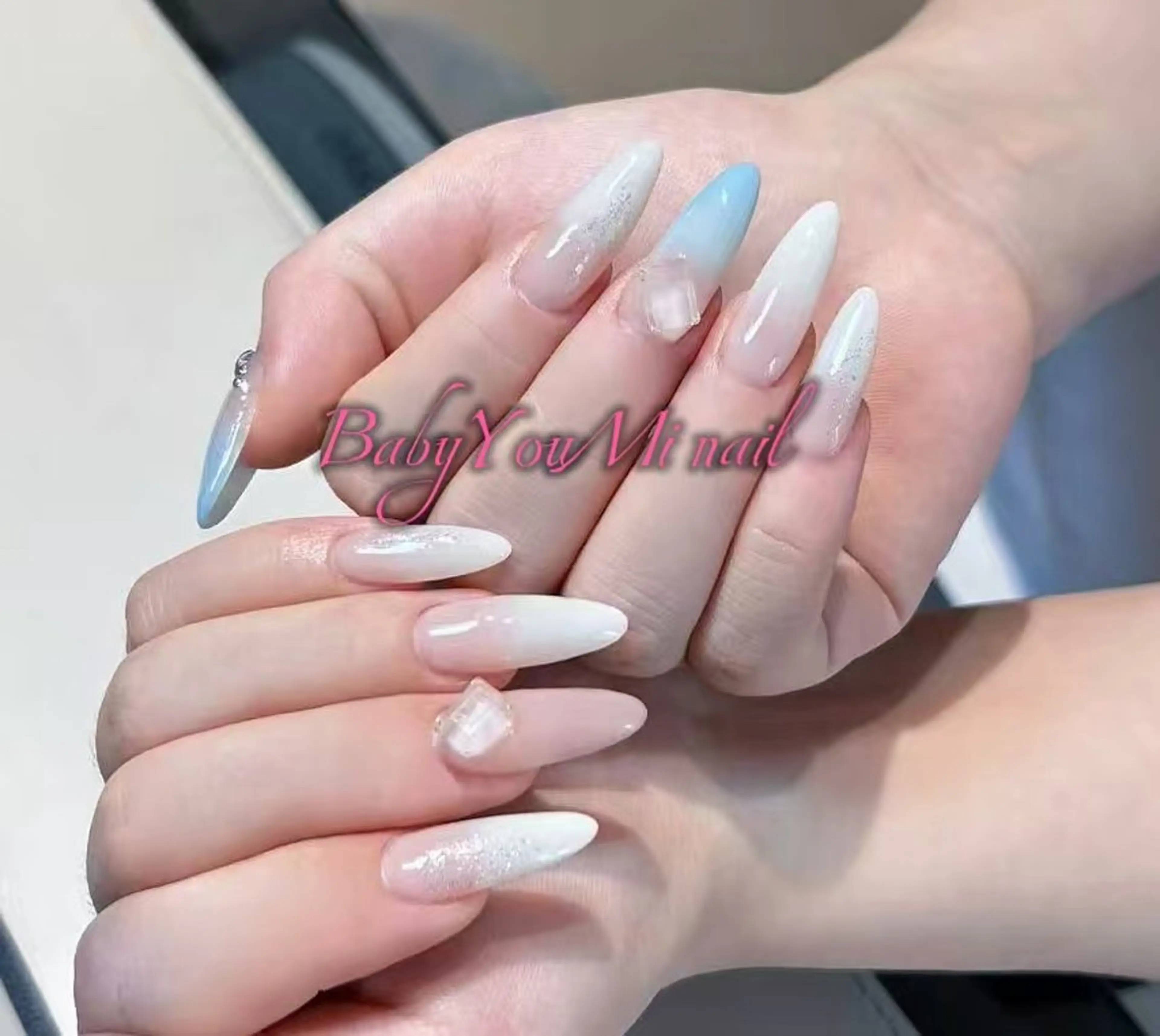 ネイル オーロラネイル フラワーネイル フットネイル フレンチネイル ジェルネイル ハンドネイル BabyYouMi ねねのネイルデザイン