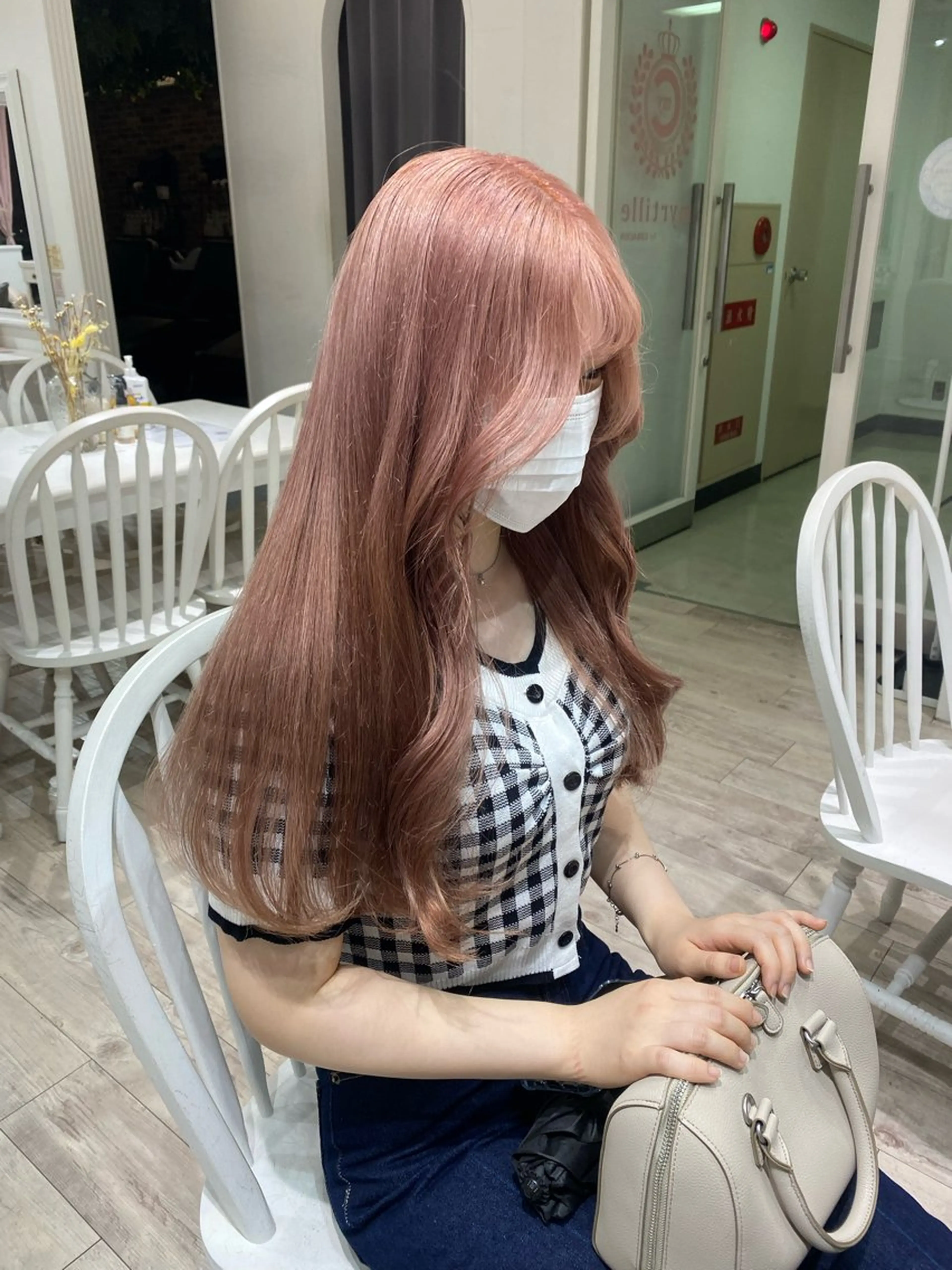 ロング カラー ヘアアレンジ ブリーチ ヘアカラー トリートメント ベージュカラー /aibiのヘアスタイル