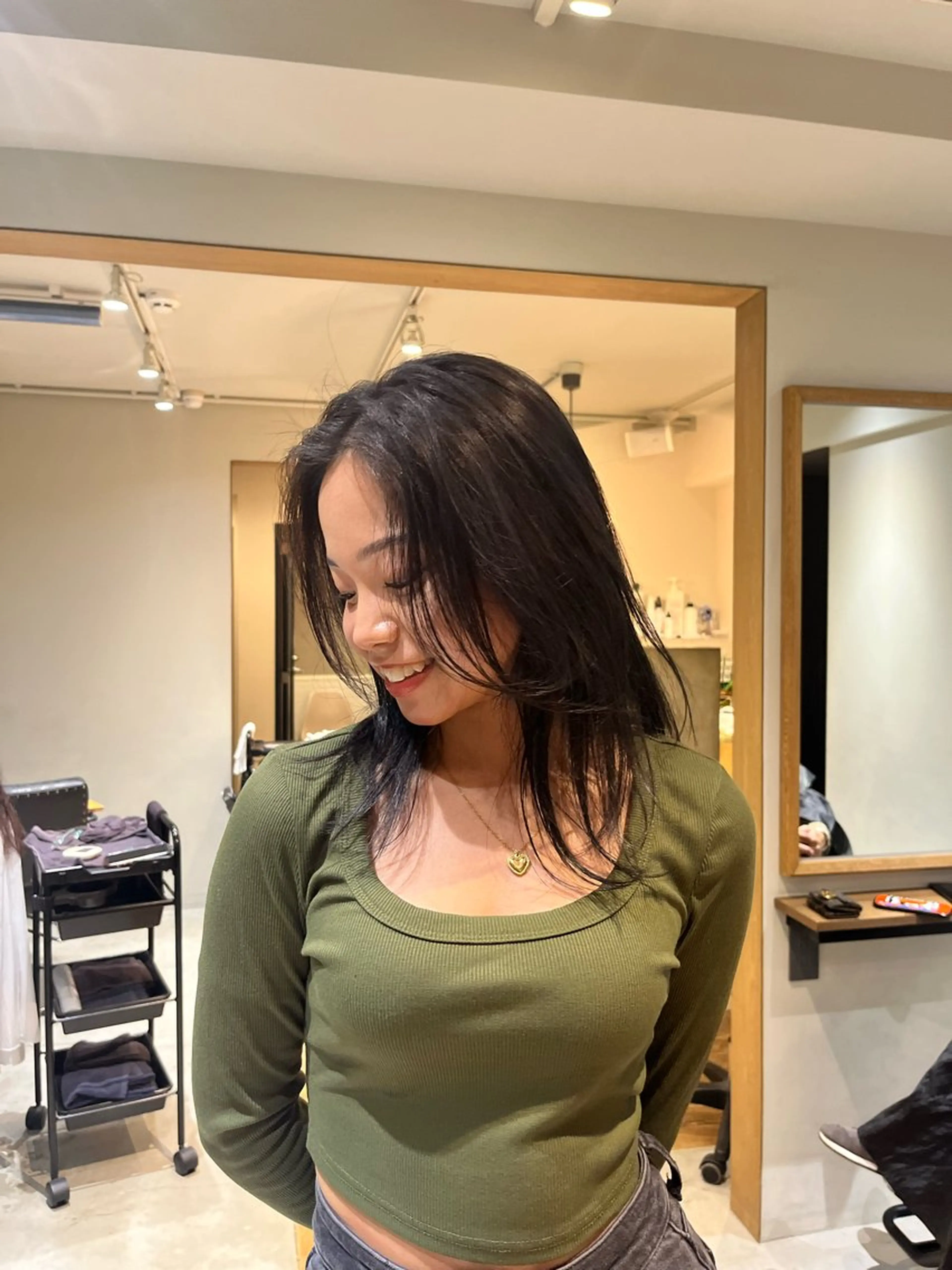 カラー YUI／レイヤー カット/透明感カラーのヘアスタイル