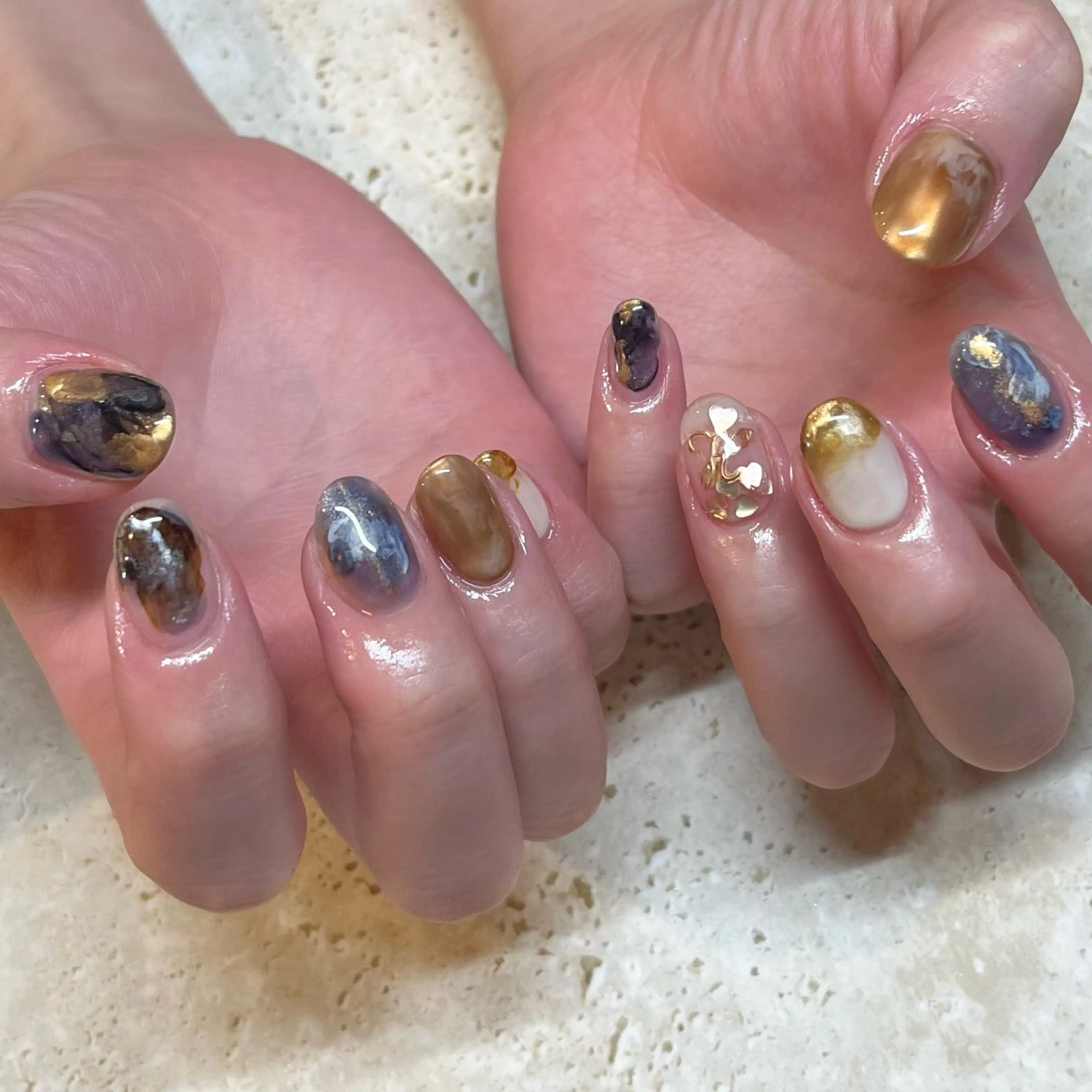 ネイル ニュアンスネイル mitsuki / Manonのネイルデザイン