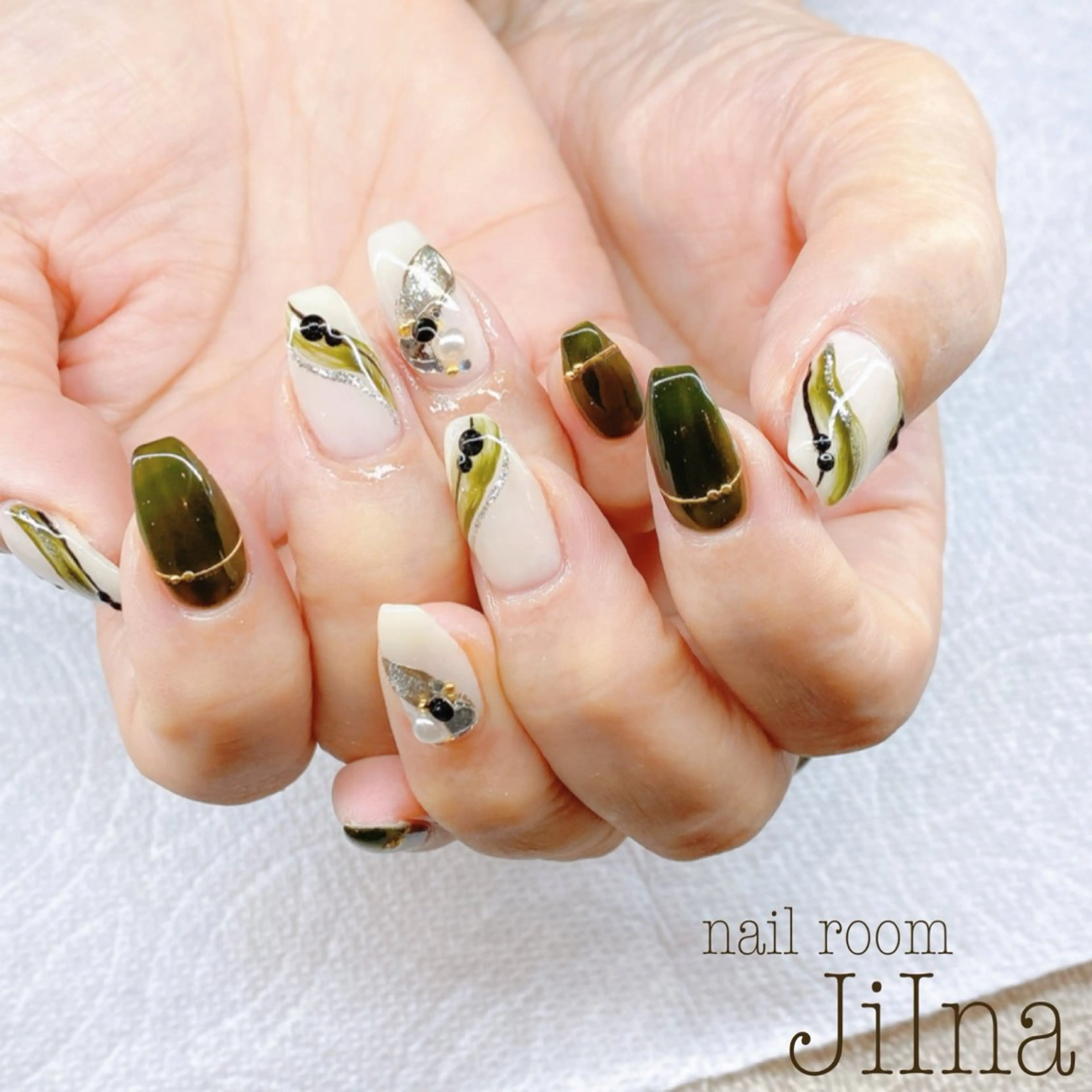ネイル 持ち込み JiIna nailのネイルデザイン