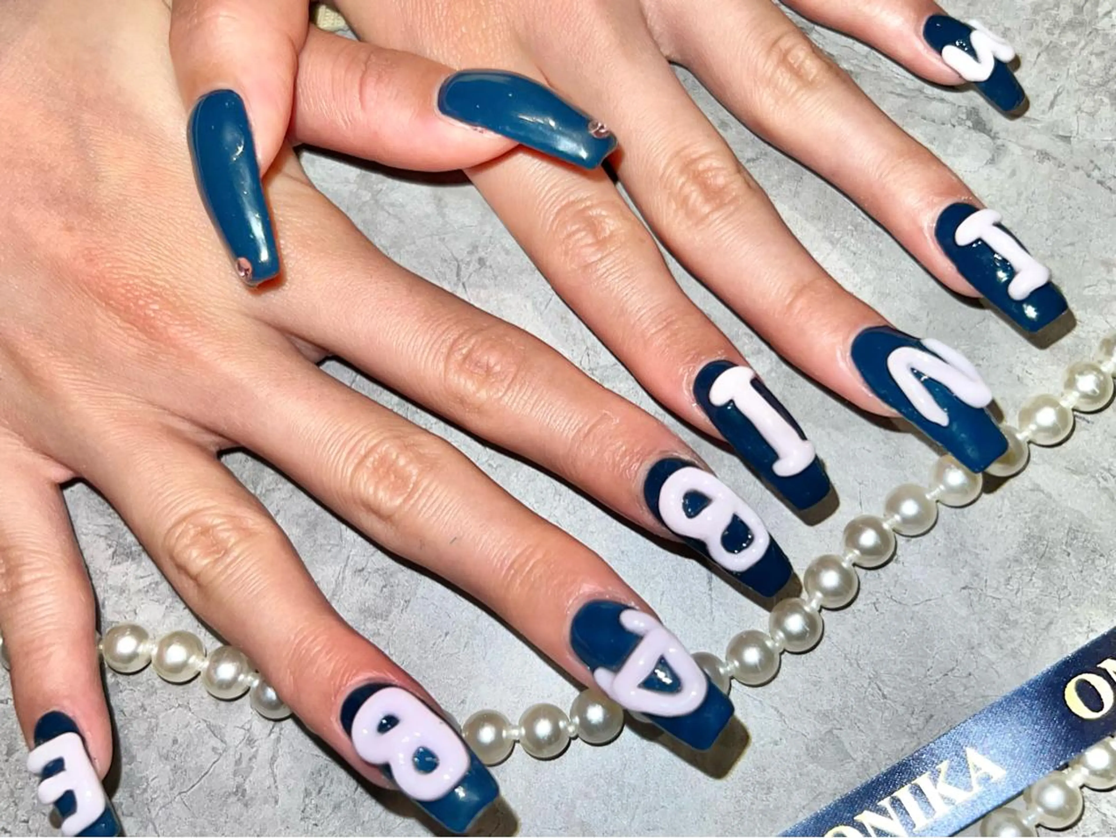 ロング ハンドネイル ハンドケア ONIKA Nail 青山通り店所属・ONIKA Nail 表参道A4徒歩2分のネイルデザイン