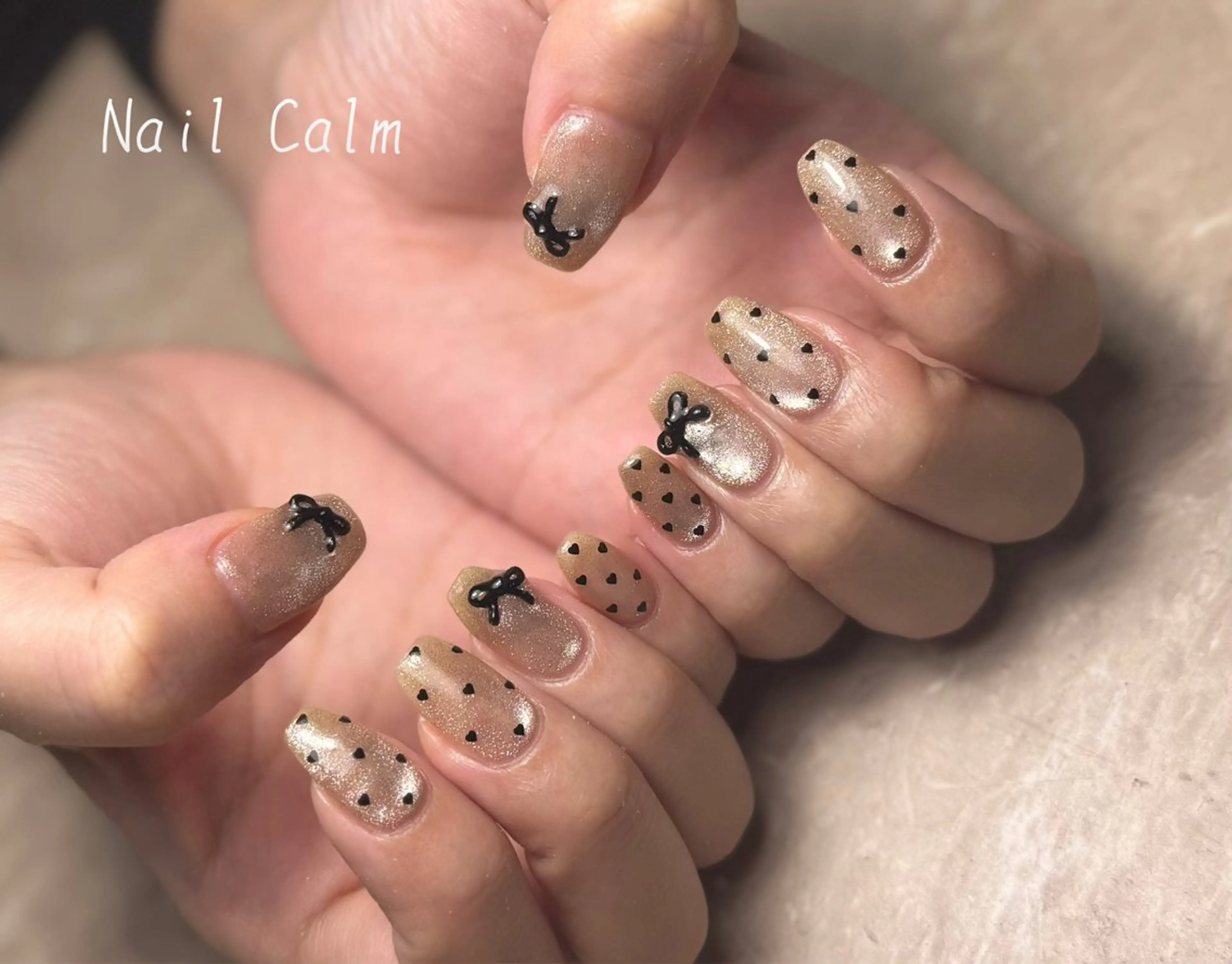 ネイル ドット ハート ハンドネイル Nail Calm所属・プライベートサロン Calmのネイルデザイン