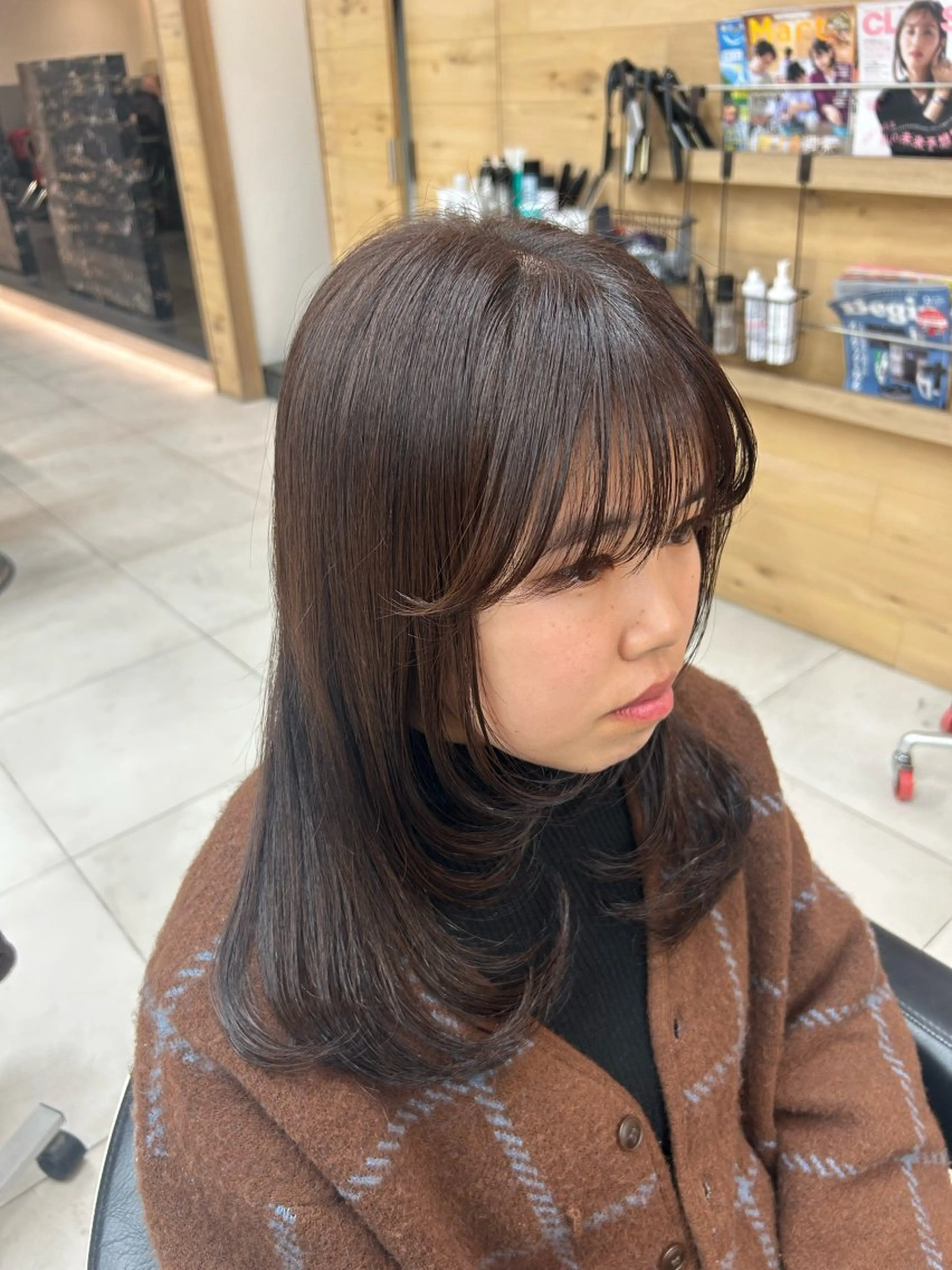 セミロング 🖤韓国風顔周り / TAMAMI🖤のヘアスタイル