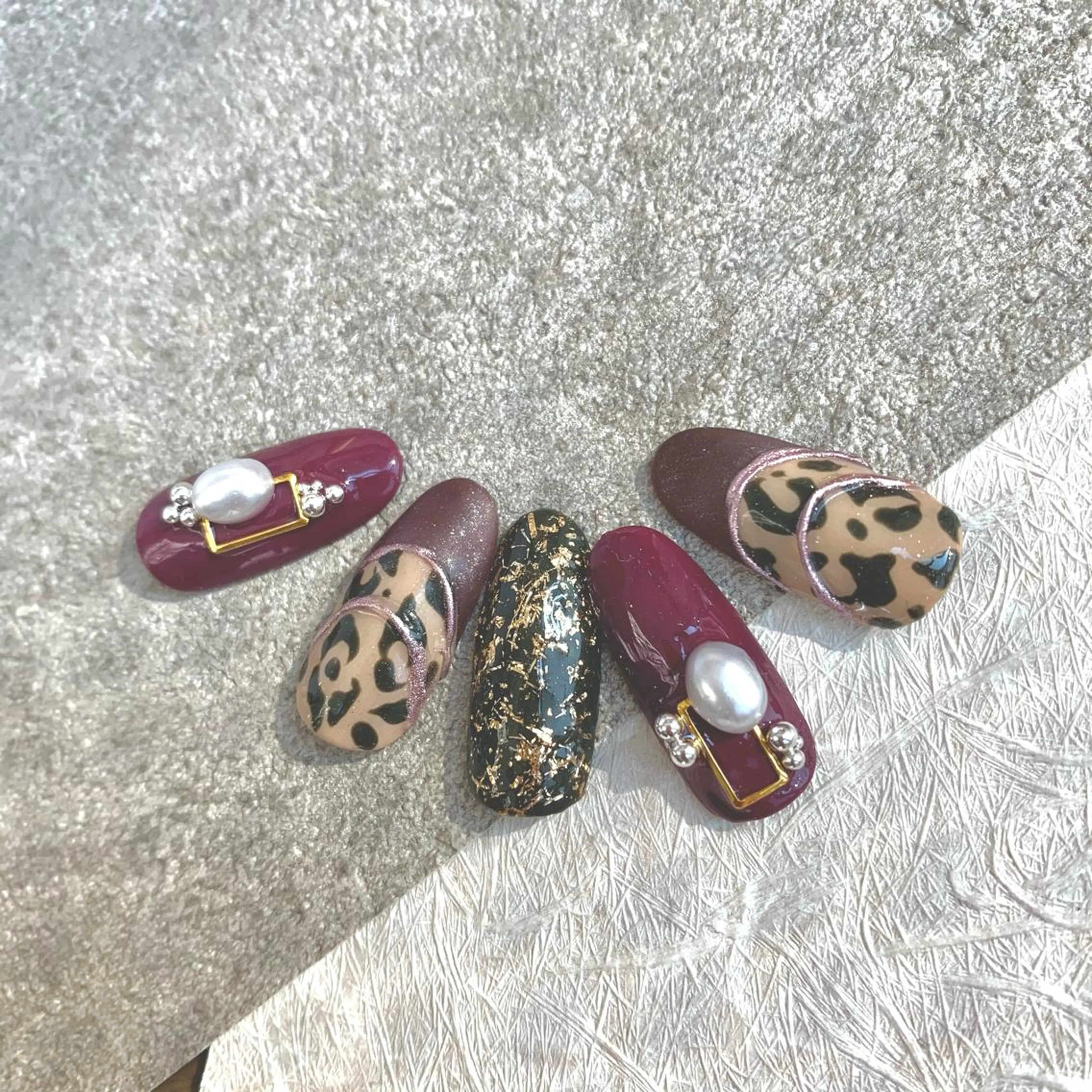 ネイル ONIKA Nail 青山通り店所属・ONIKA Nail 表参道A4徒歩2分のネイルデザイン