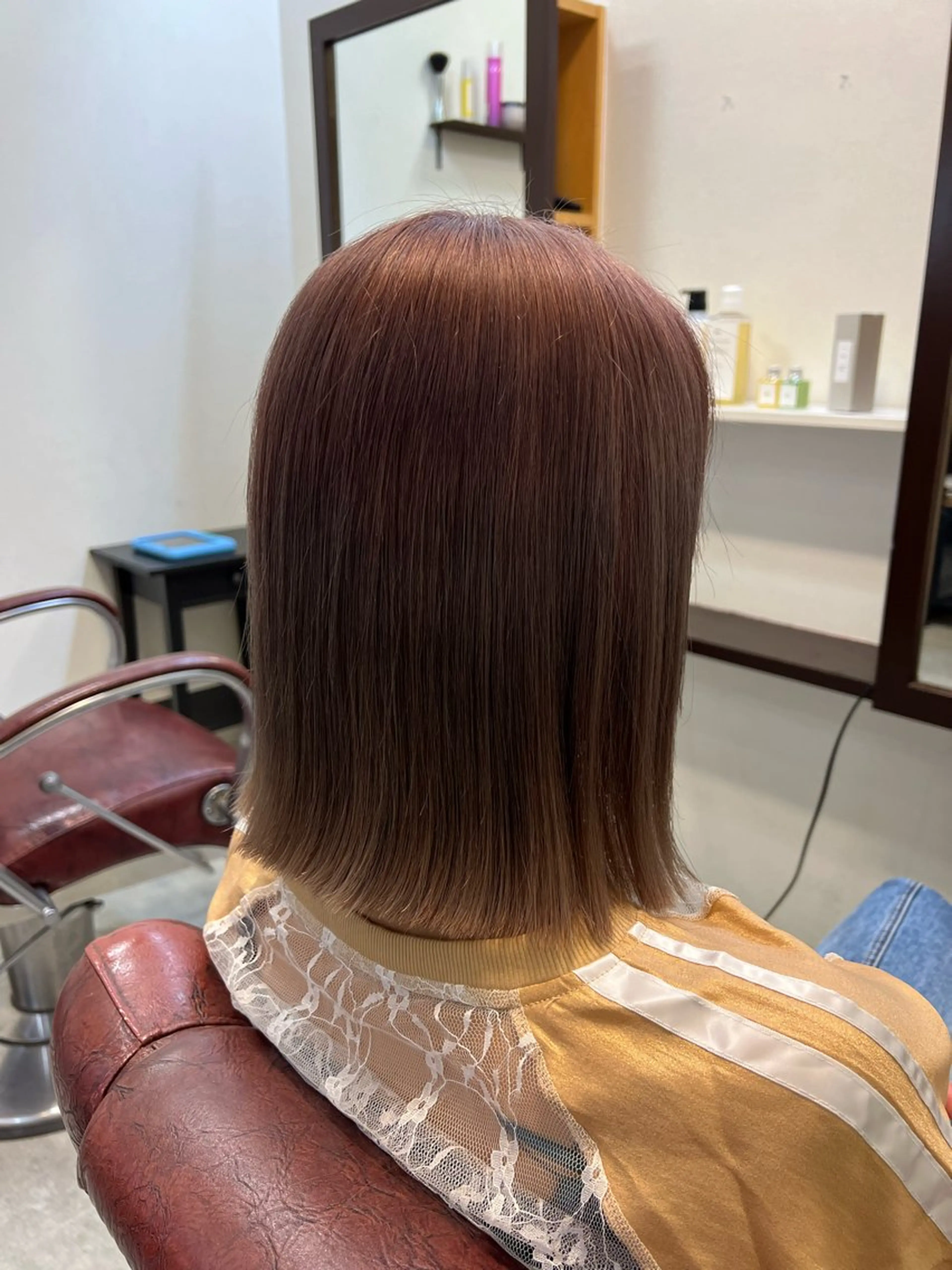 ミディアム 吉岡 なみのヘアスタイル