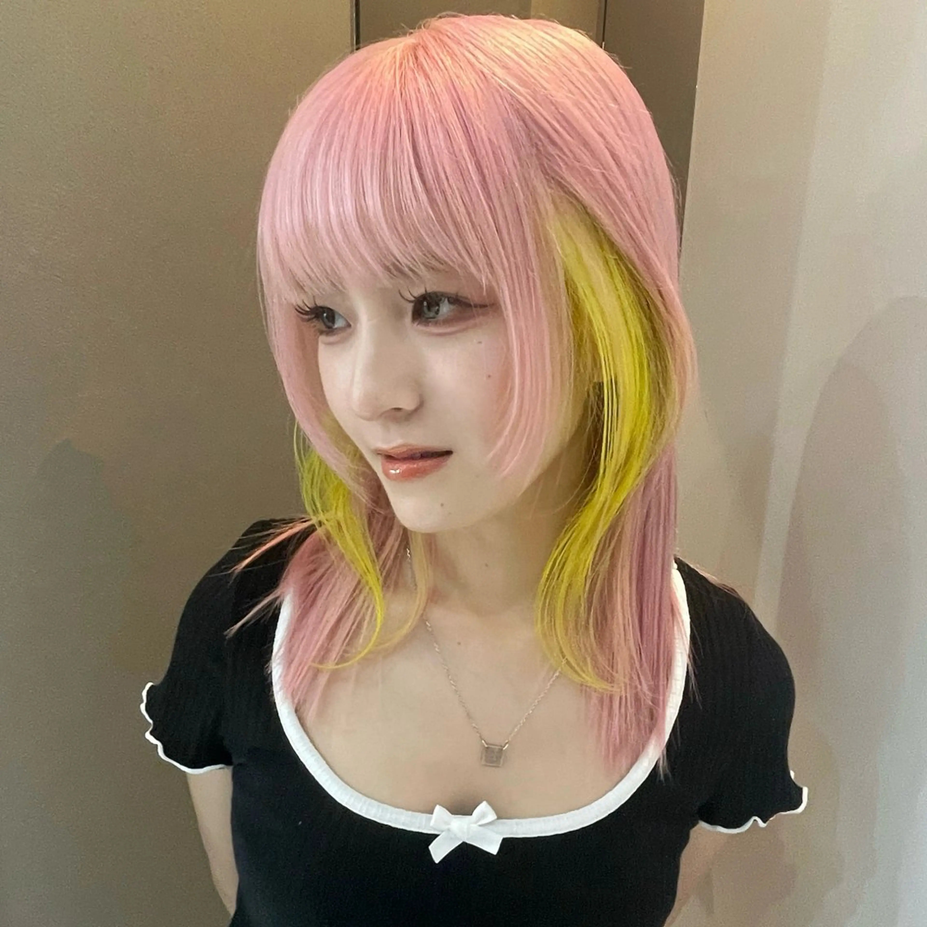 ミディアム カラー ハイトーンカラー ピンクカラー ヘアカラー Je suis heureuse Tres所属・💍ダメージ最小限 ブリーチ/ちさと💍のヘアスタイル