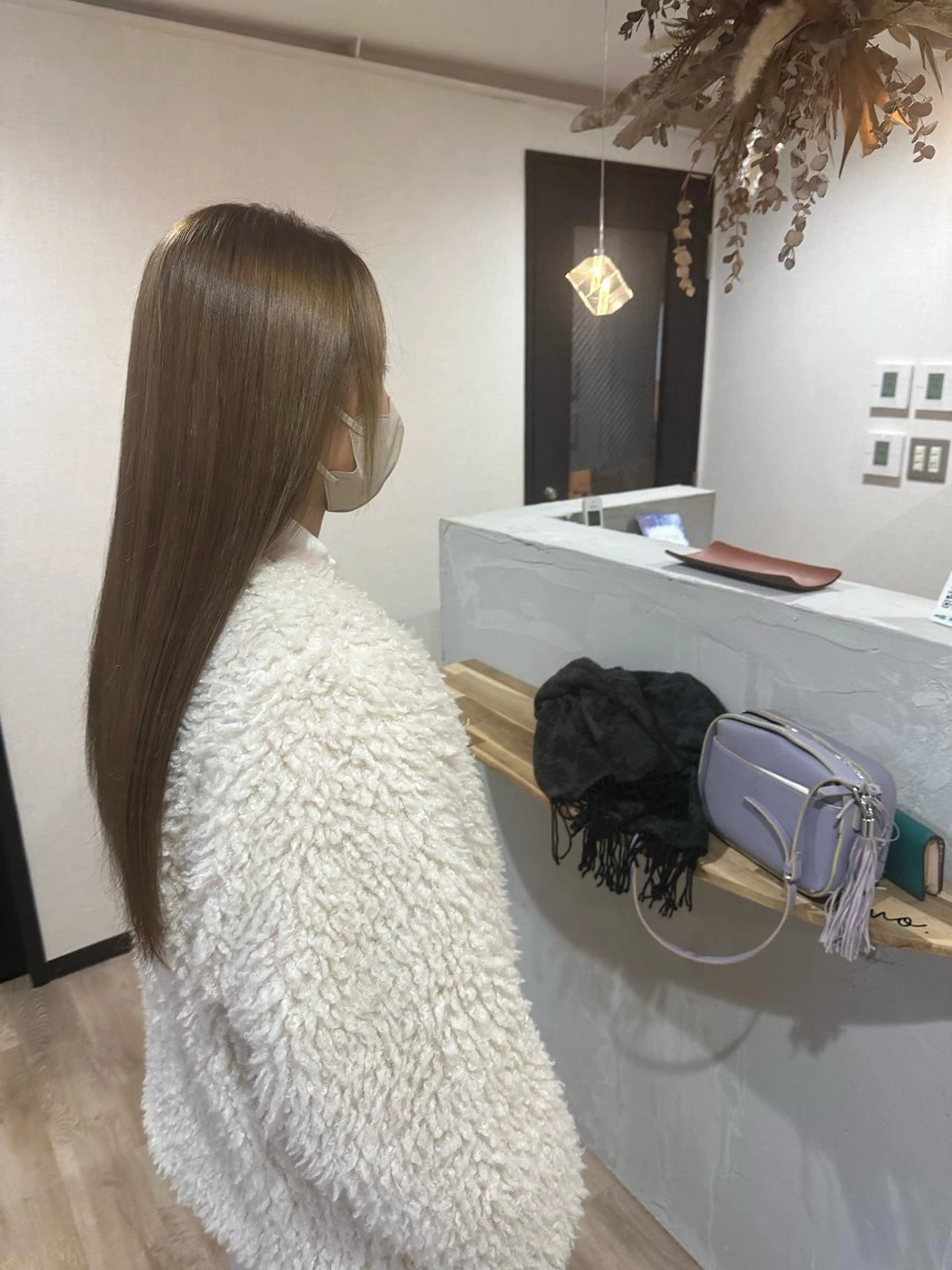 【冬のご褒美⛄️】カット＋艶カラー+オージュアTRの写真