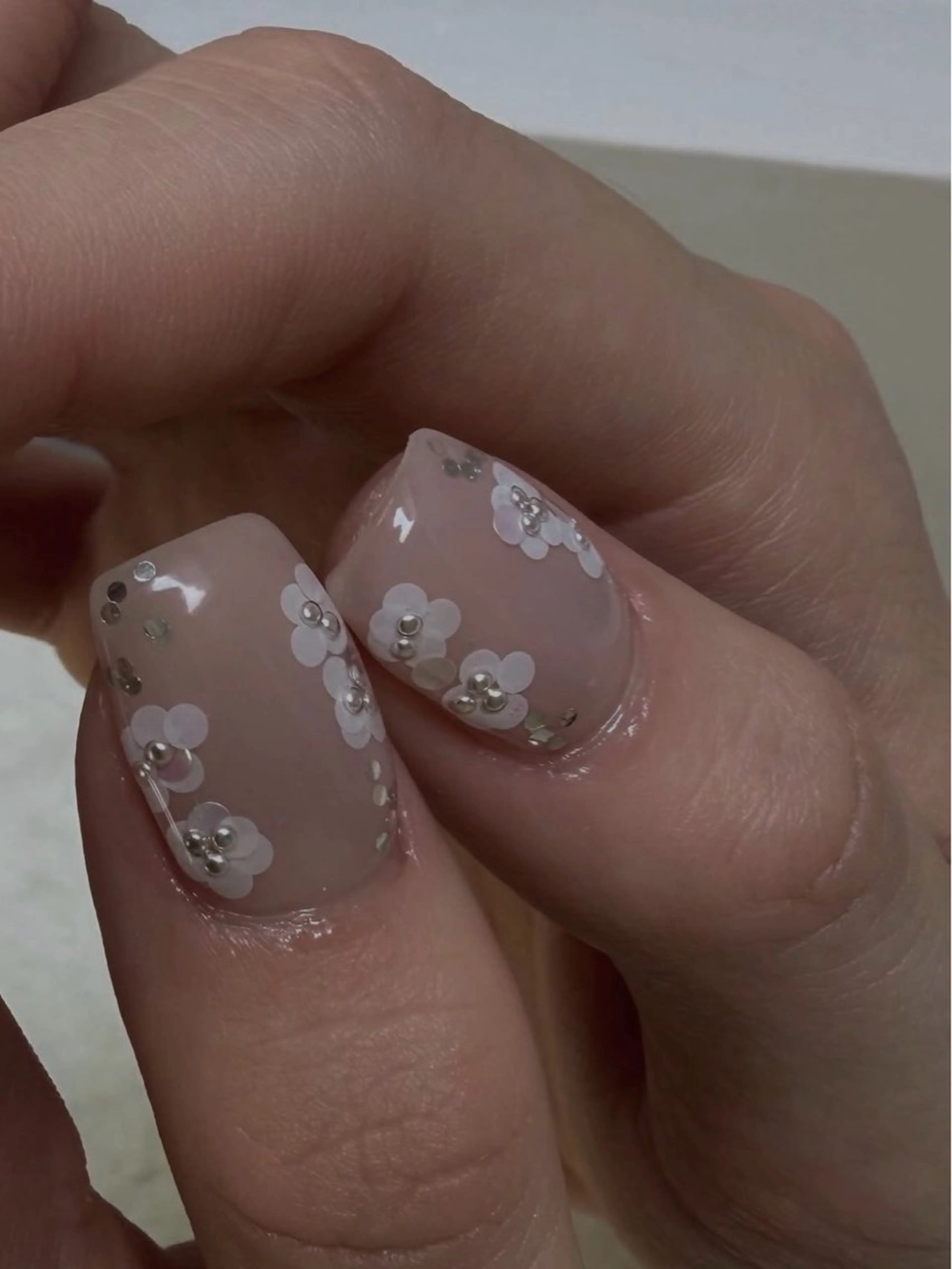 ネイル アートネイル 韓国ネイル ニュアンスネイル ぷっくりネイル ハンドネイル ハンドケア hina .のネイルデザイン