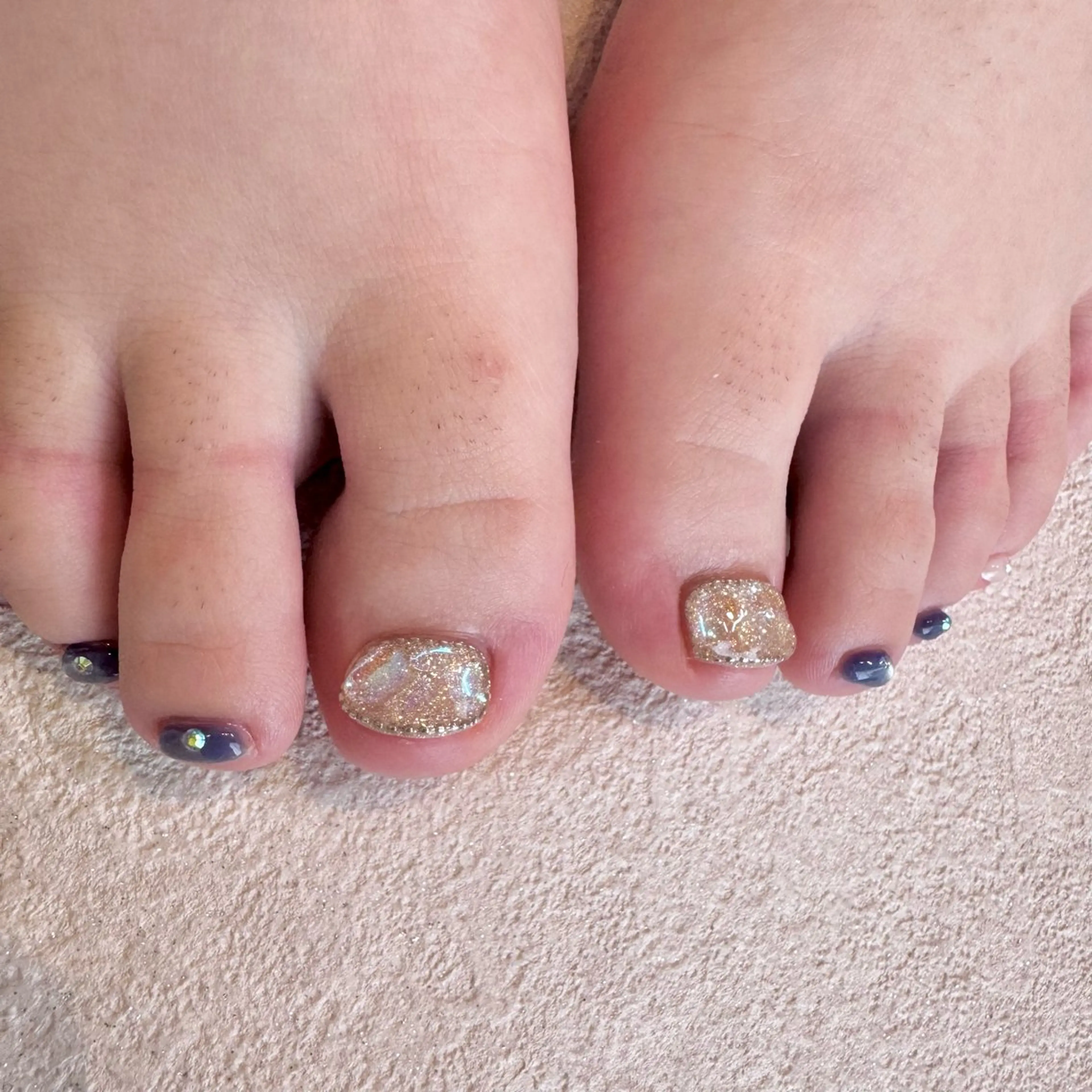 ネイル フットネイル 氷ネイル・うるうるネイル フットネイル nail salon e'mu💐のネイルデザイン