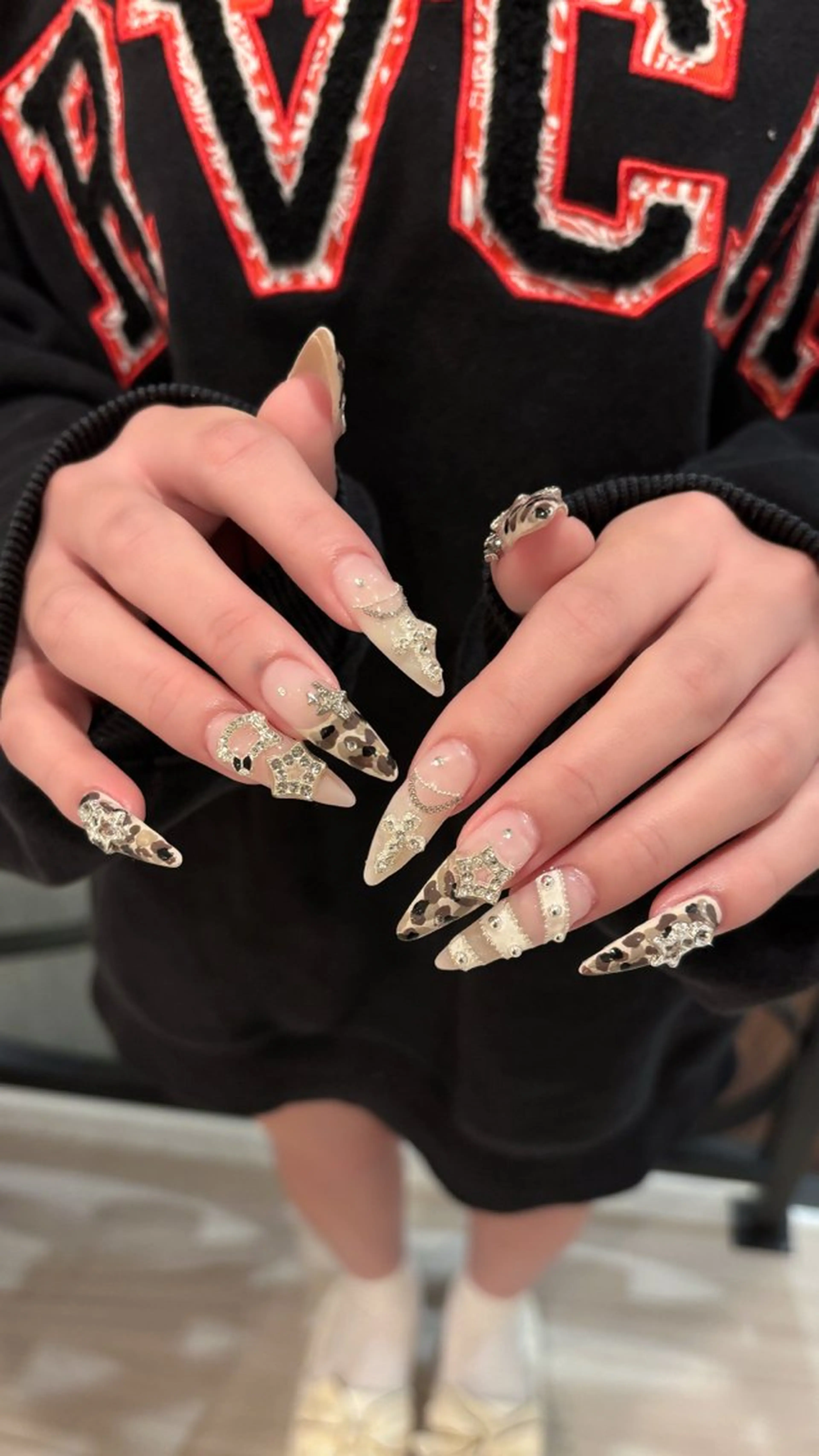 ネイル 名古屋ワンホンネイル 沙理亜のネイルデザイン