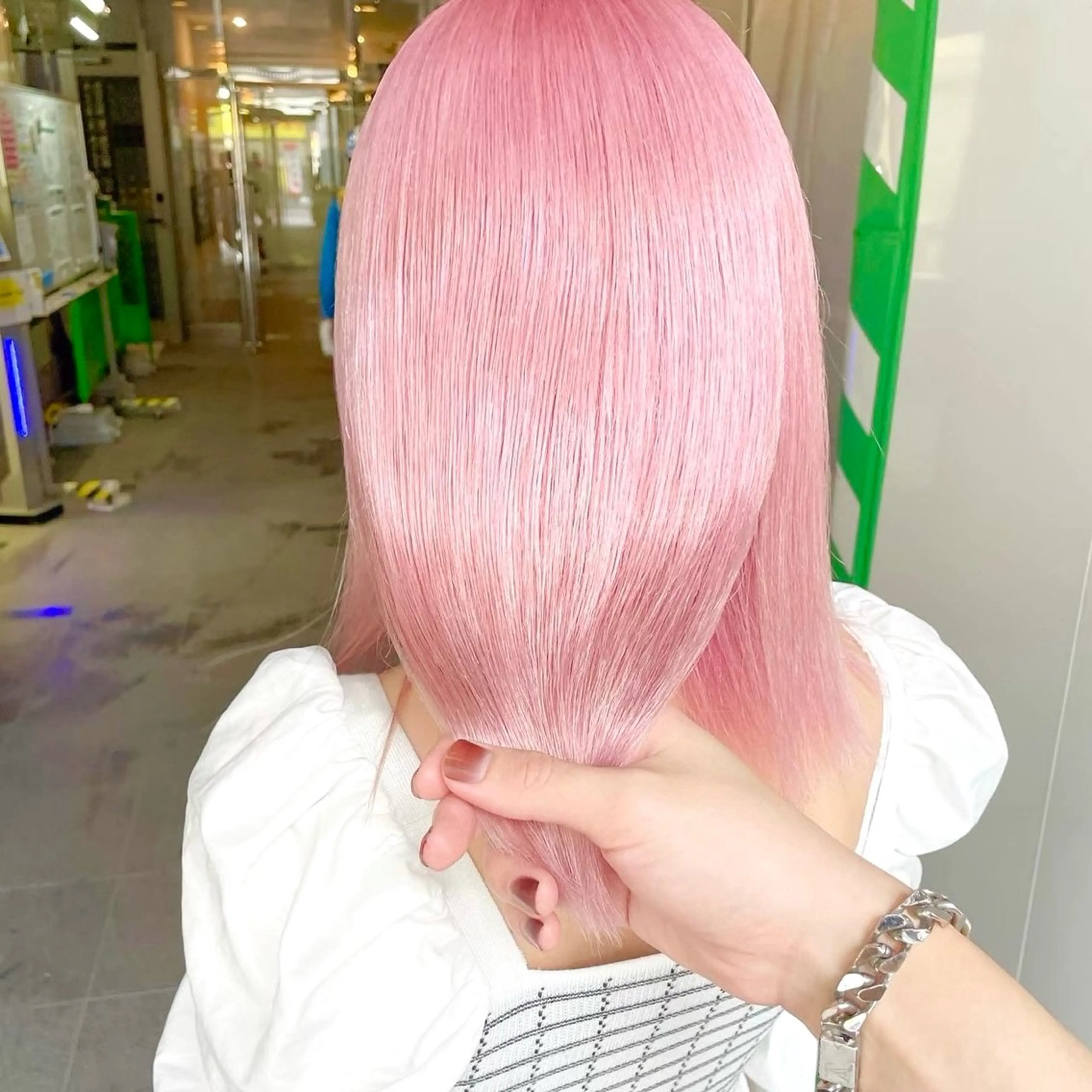 セミロング カラー ハイトーン支持率 No.1🦋KOKIのヘアスタイル