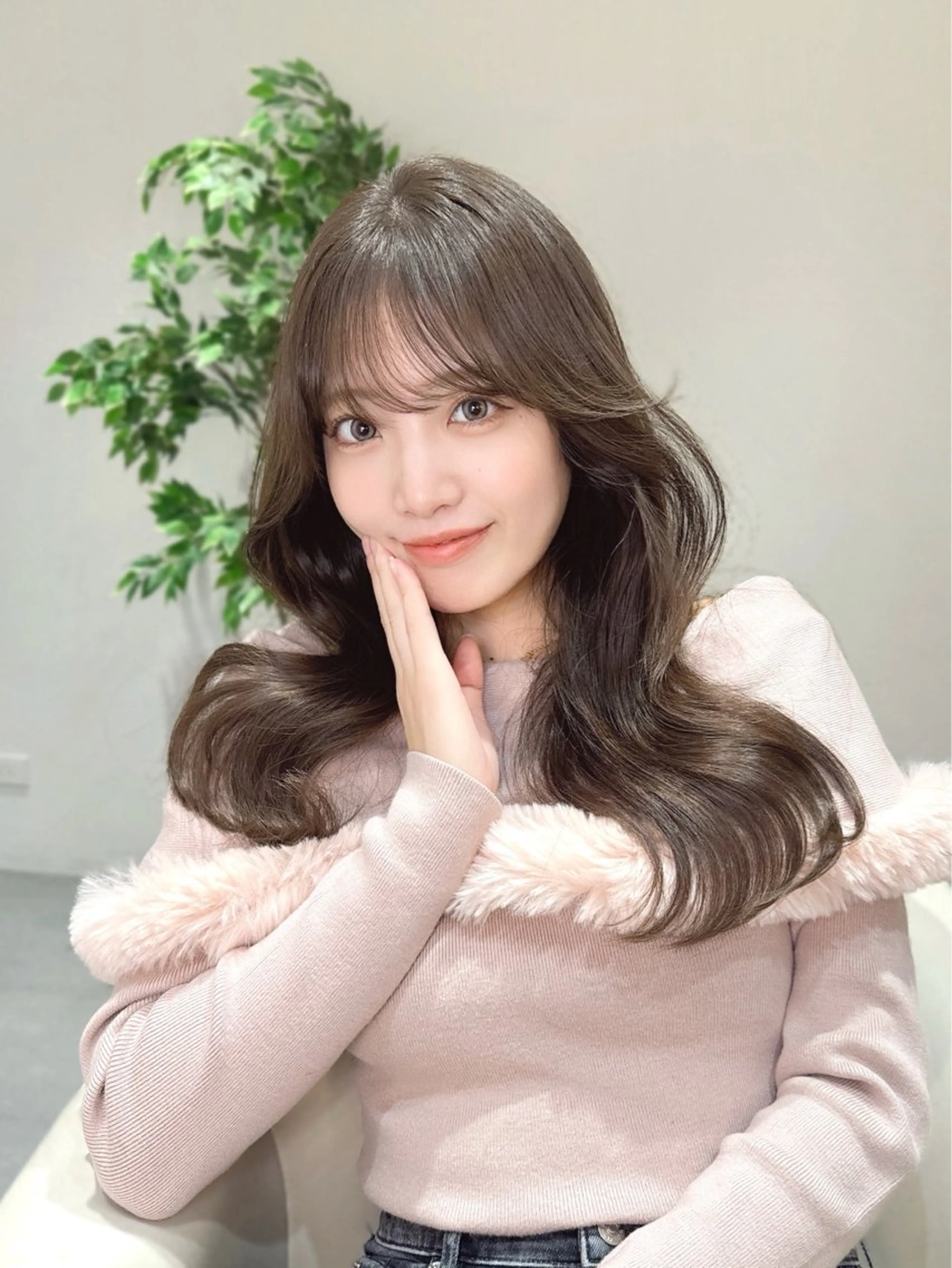 セミロング カラー カット ヘアカラー トリートメント ヘッドスパ ヘアセット 韓国ヘア/レイヤー/ 顔まわり/りょーとのヘアスタイル