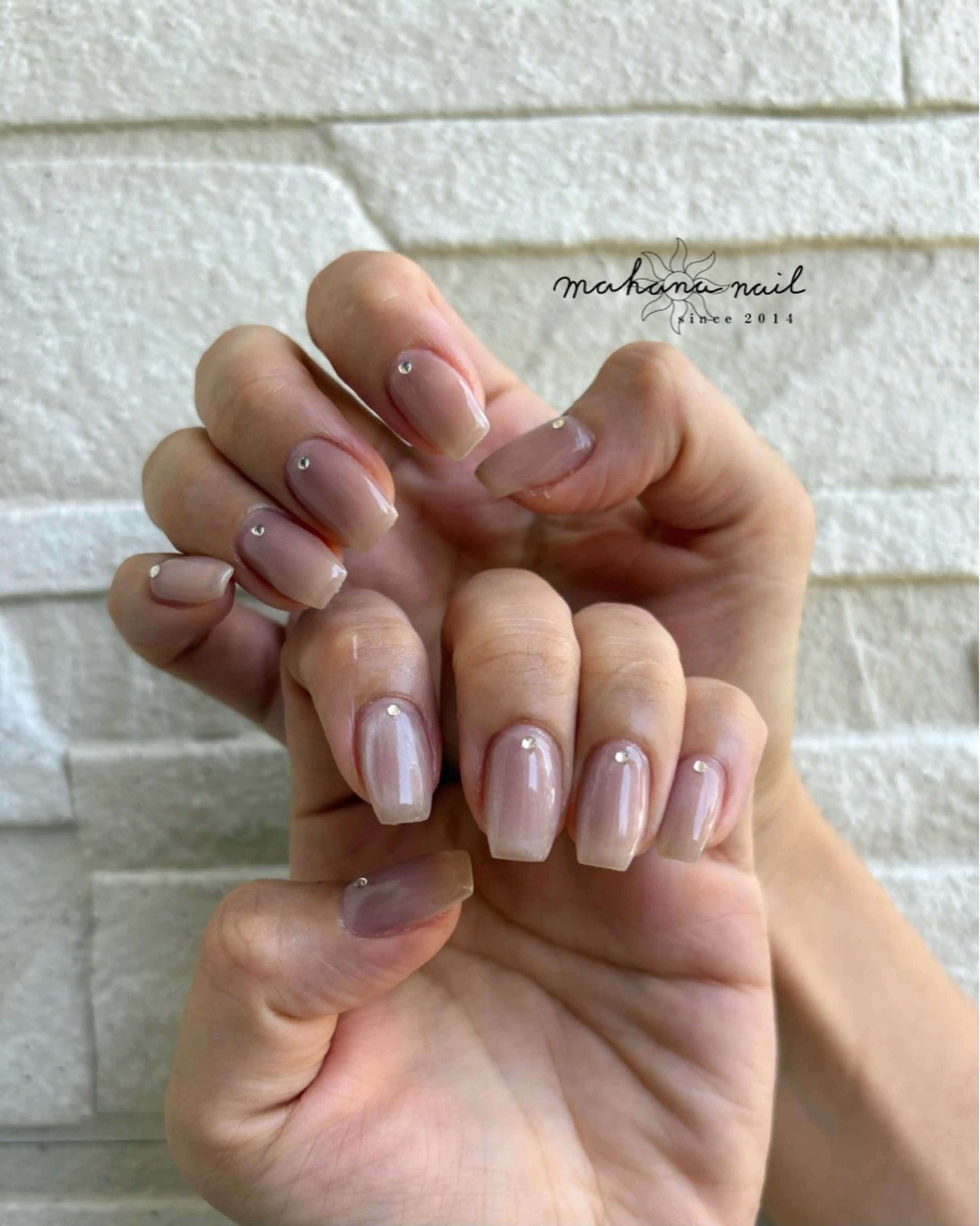 ネイル ストーンネイル ハンドネイル mahana nailのネイルデザイン