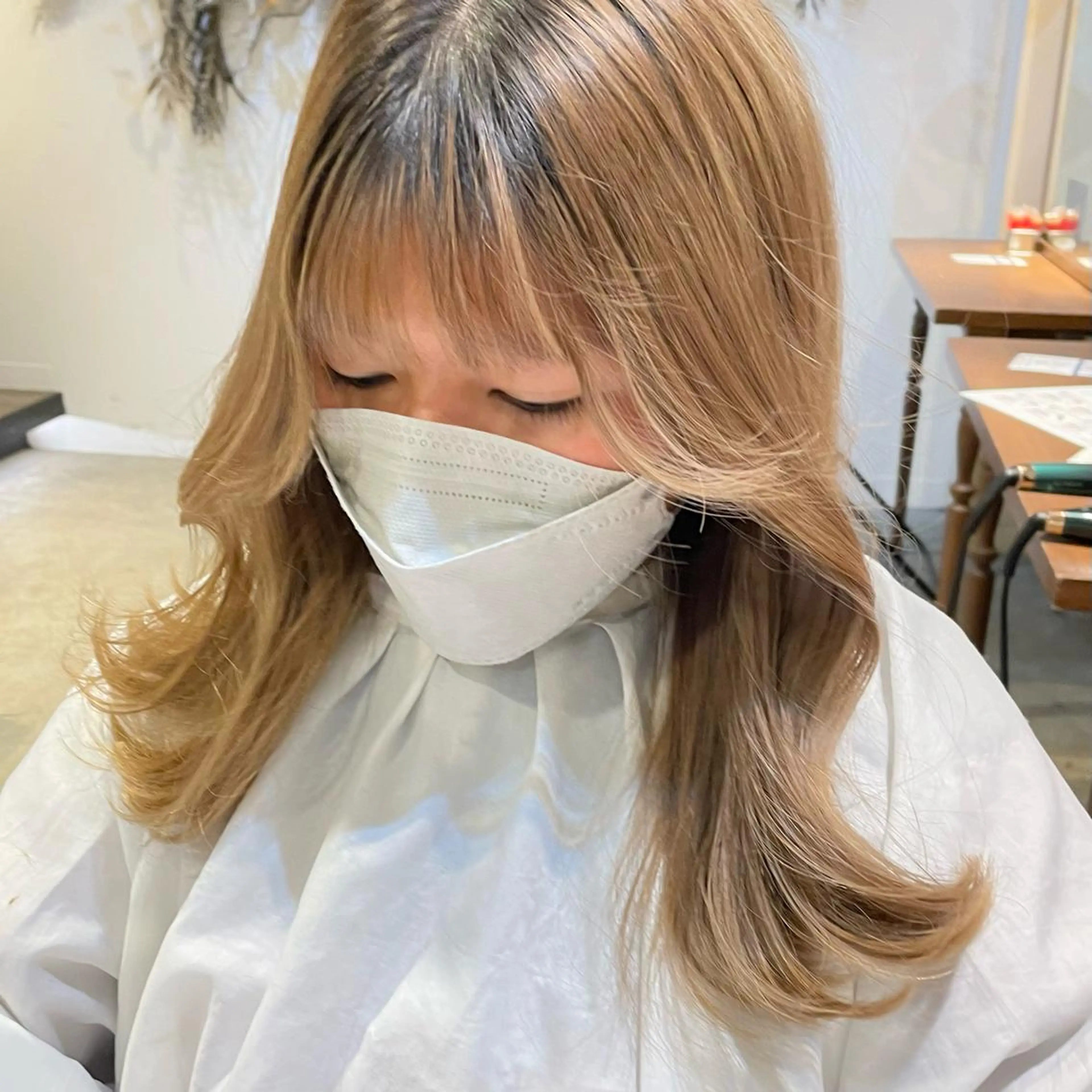 セミロング カラー ヘアアレンジ ヘアカラー 縮毛矯正 トリートメント maoブリーチ無し 似合わせカラーのヘアスタイル
