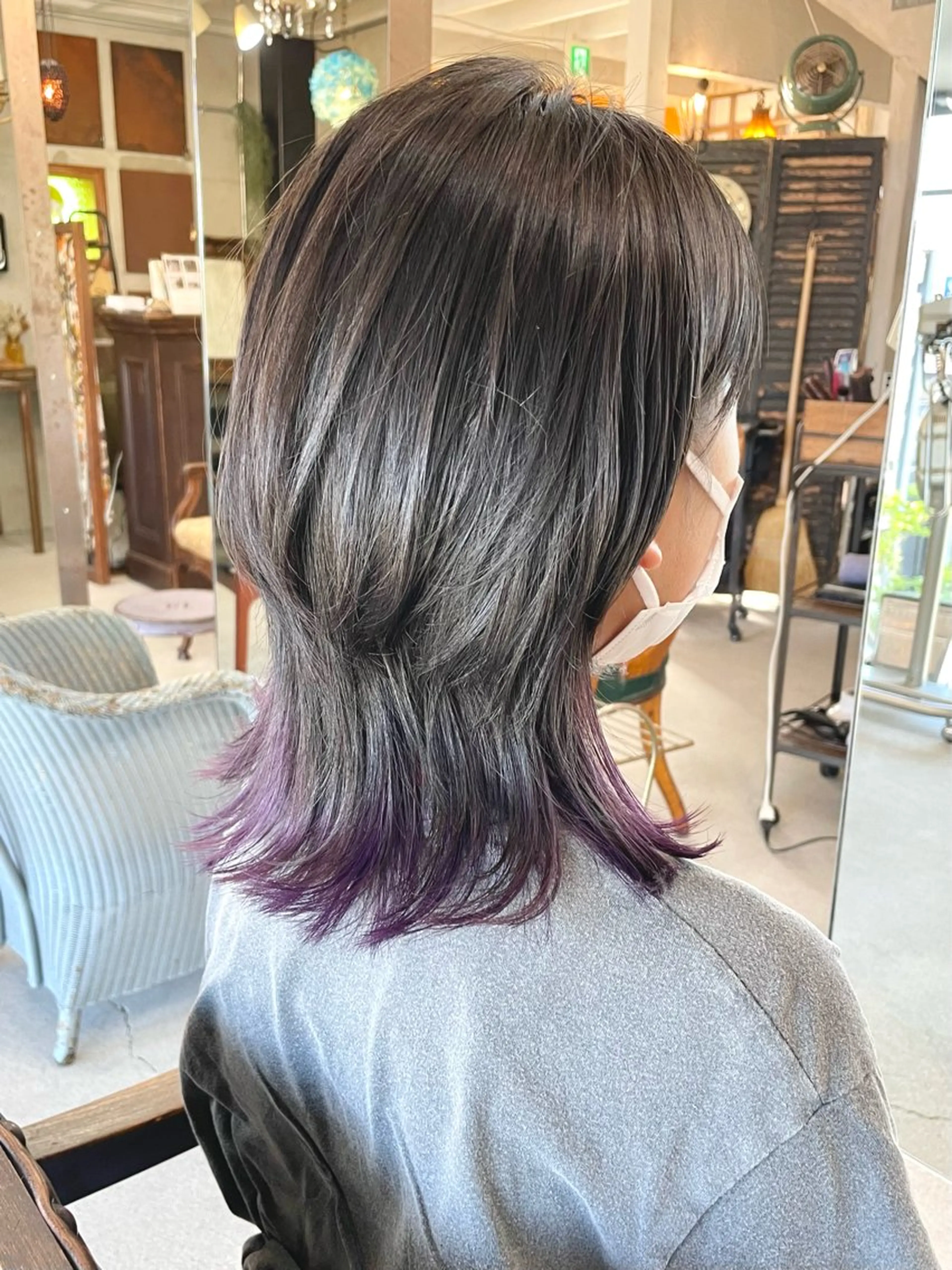 ミディアム カラー 岡田 恭明のヘアスタイル