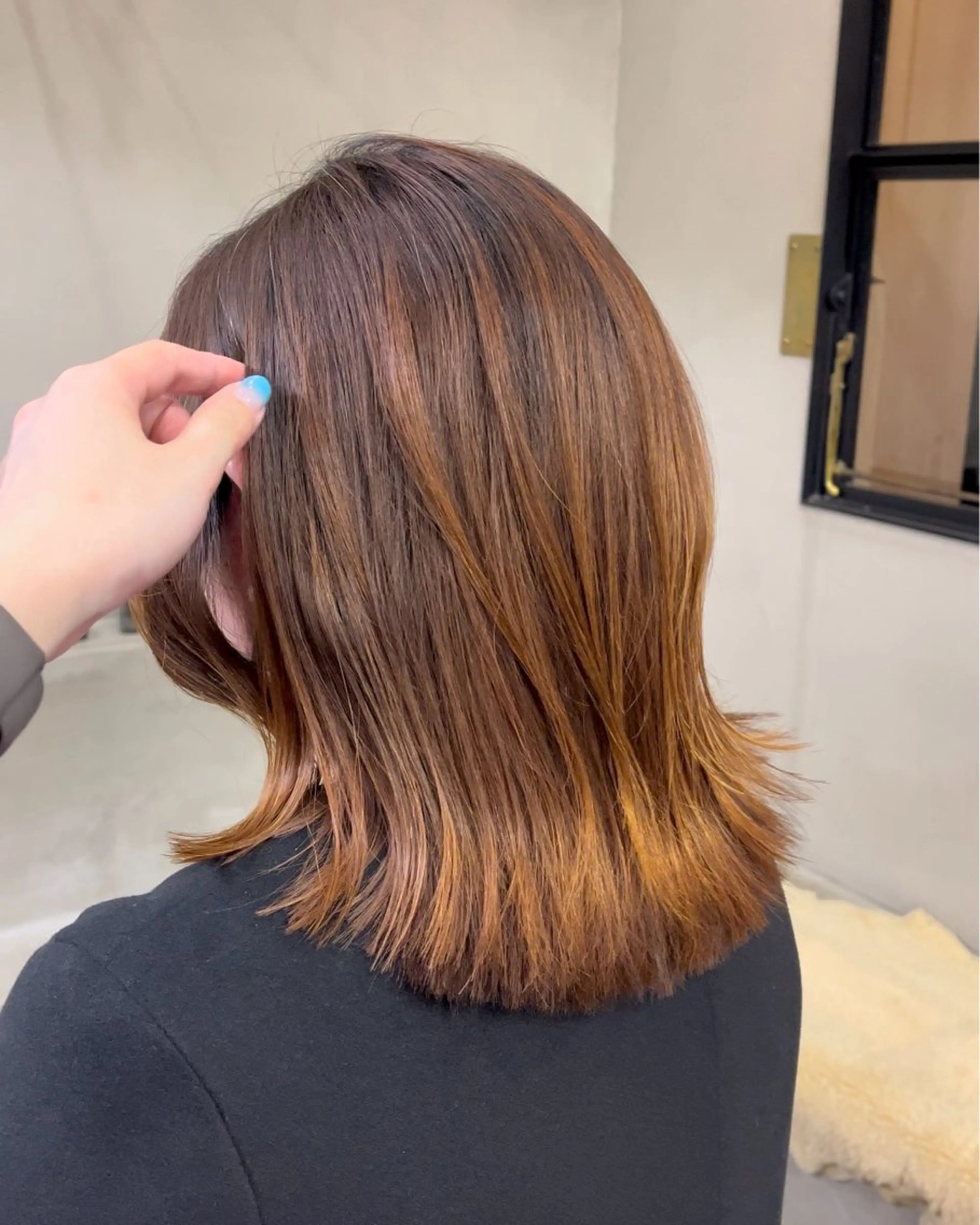 ミディアム ボブ 外ハネヘア U  LABORATORY所属・U リオナのヘアスタイル