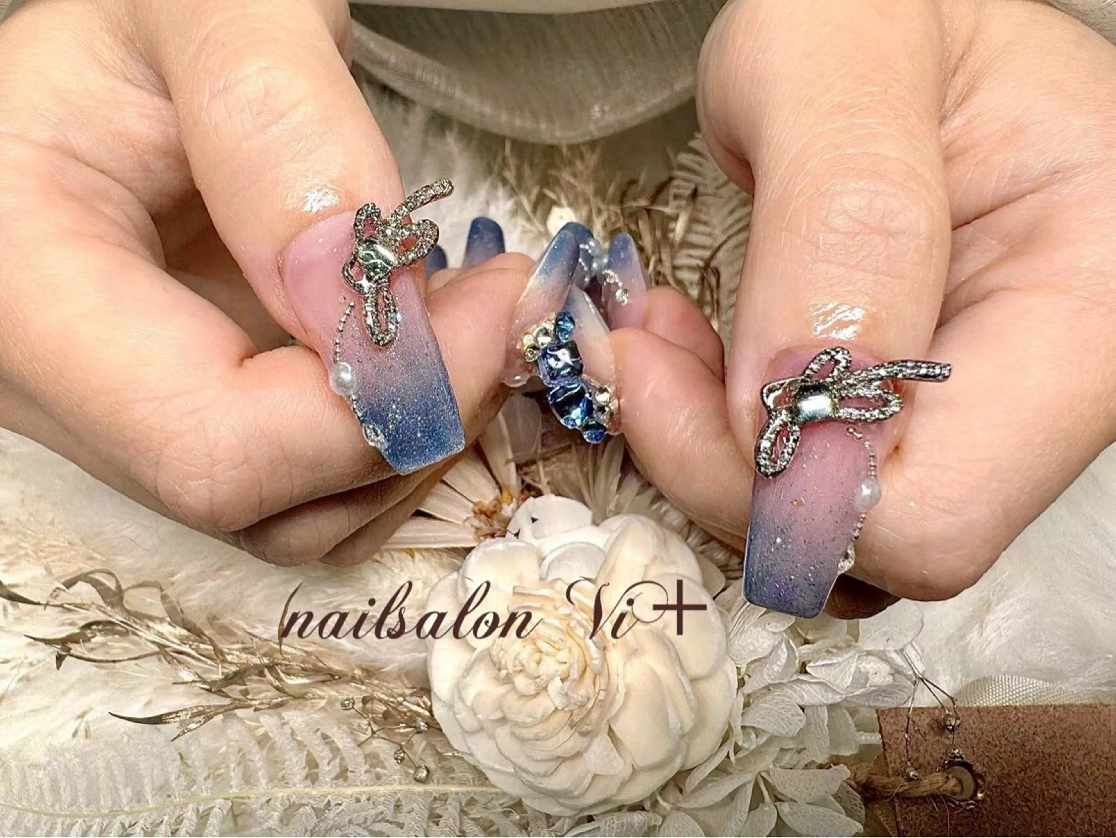 ネイル ✨Nailsalon Vi+✨のネイルデザイン
