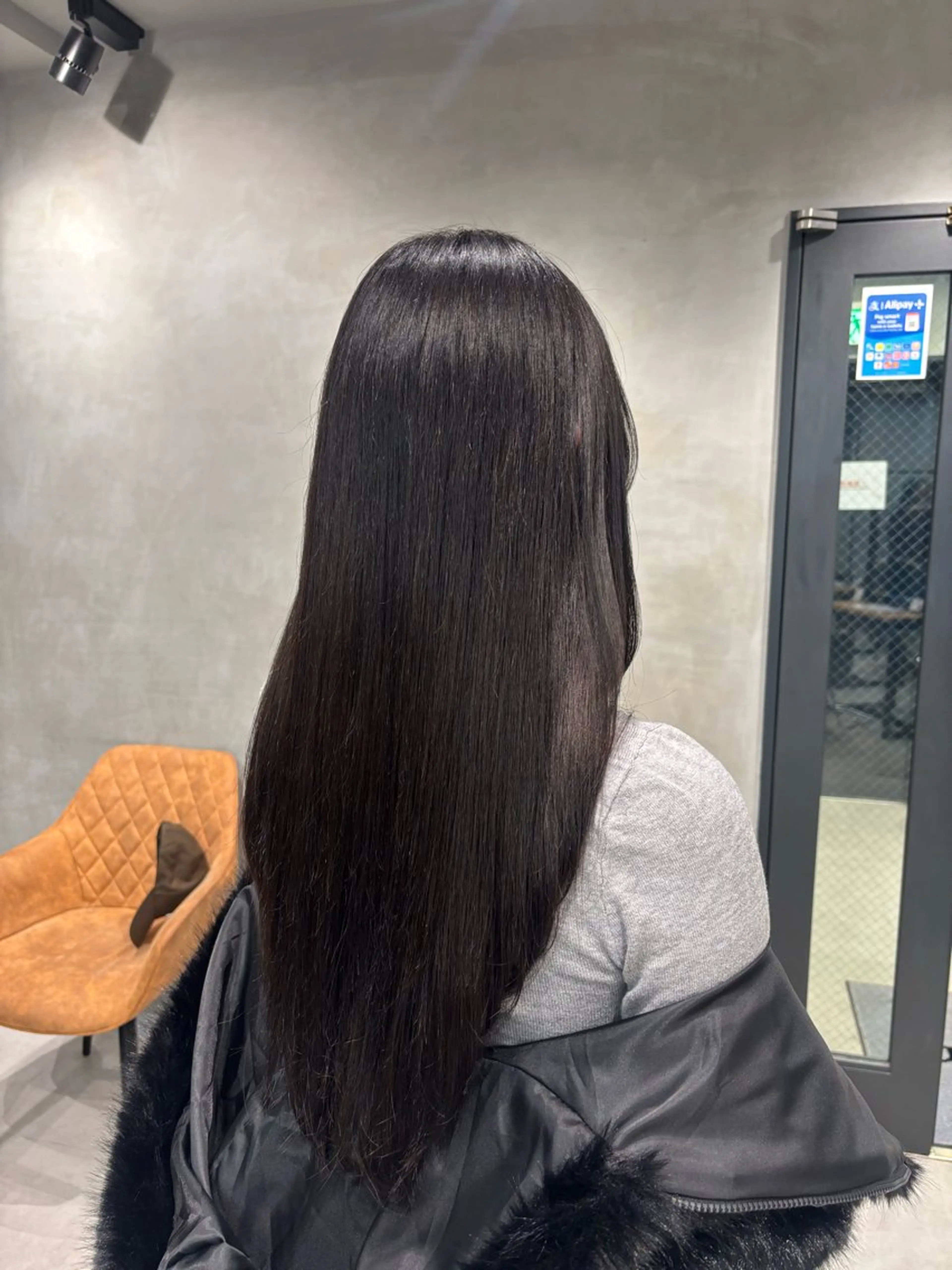 ロング カラー 黒髪 ブラウンカラー オリーブカラー ヘアカラー トリートメント うる艶カラー✨️ 耳ツボ💠mamiのヘアスタイル