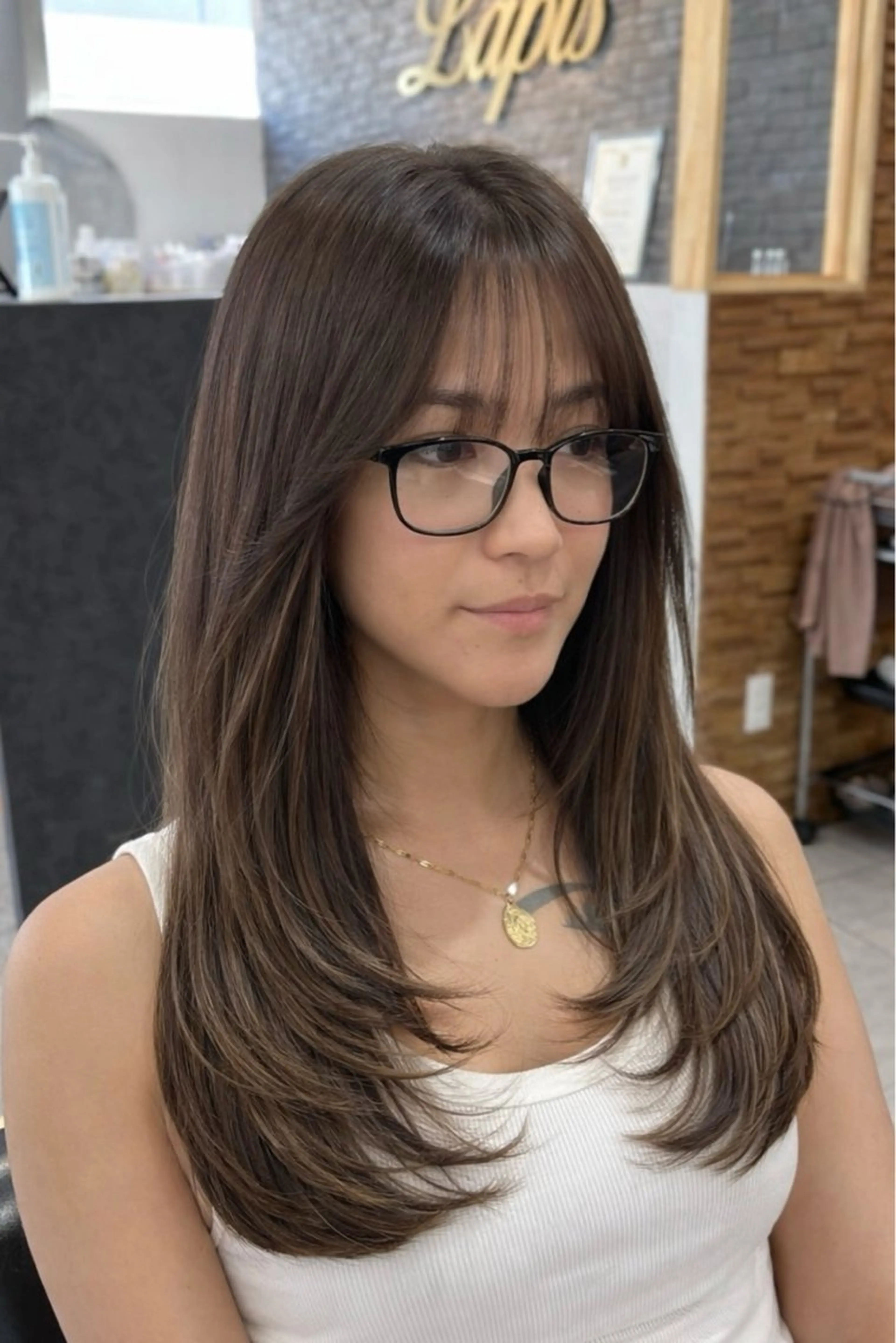 セミロング シールエクステ エクステ レイヤーカット ヘアカラー エクステ エクステ/ハイトーン レイヤーHIROのヘアスタイル