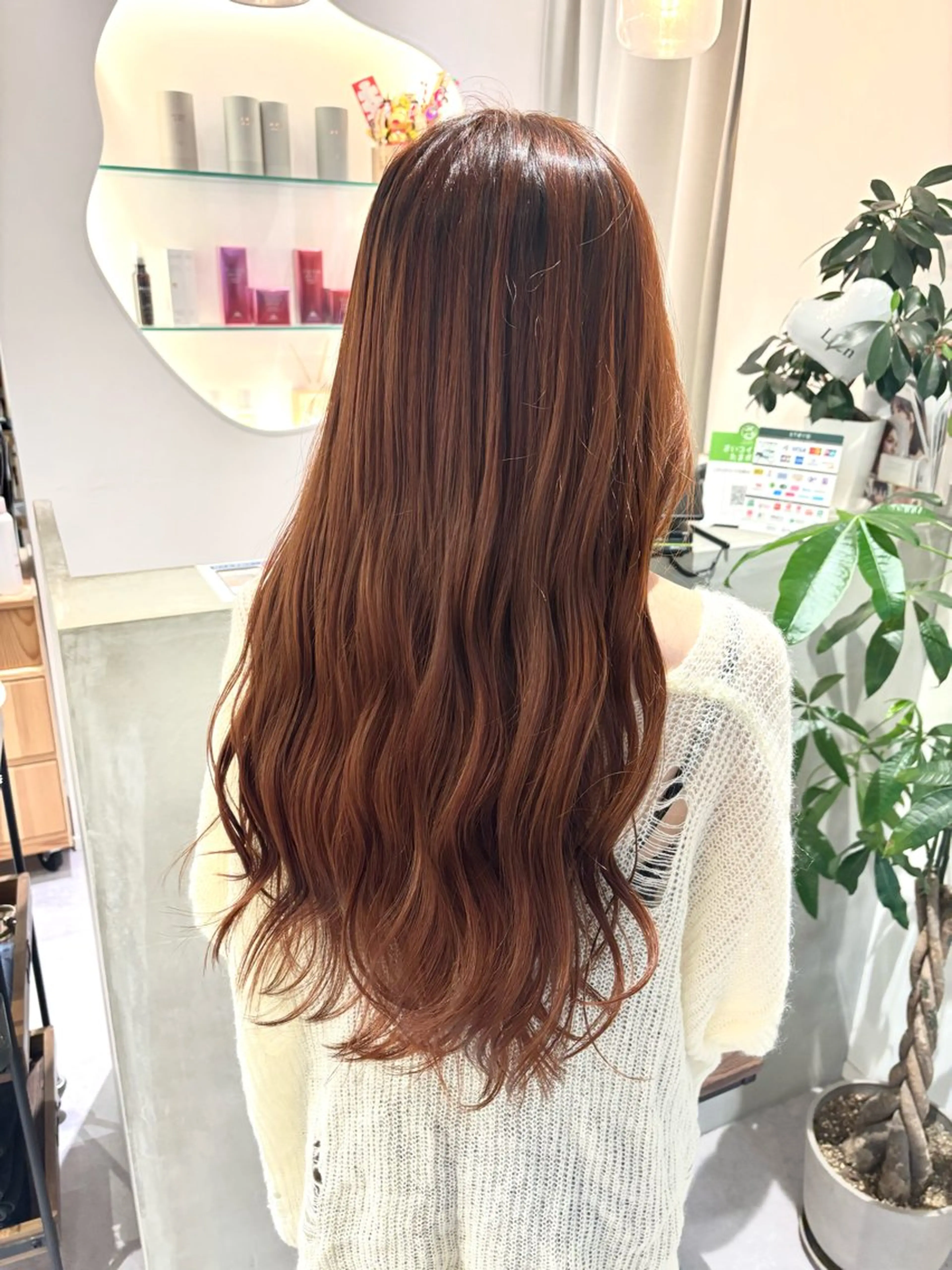 ロング カラー Akane lienのヘアスタイル