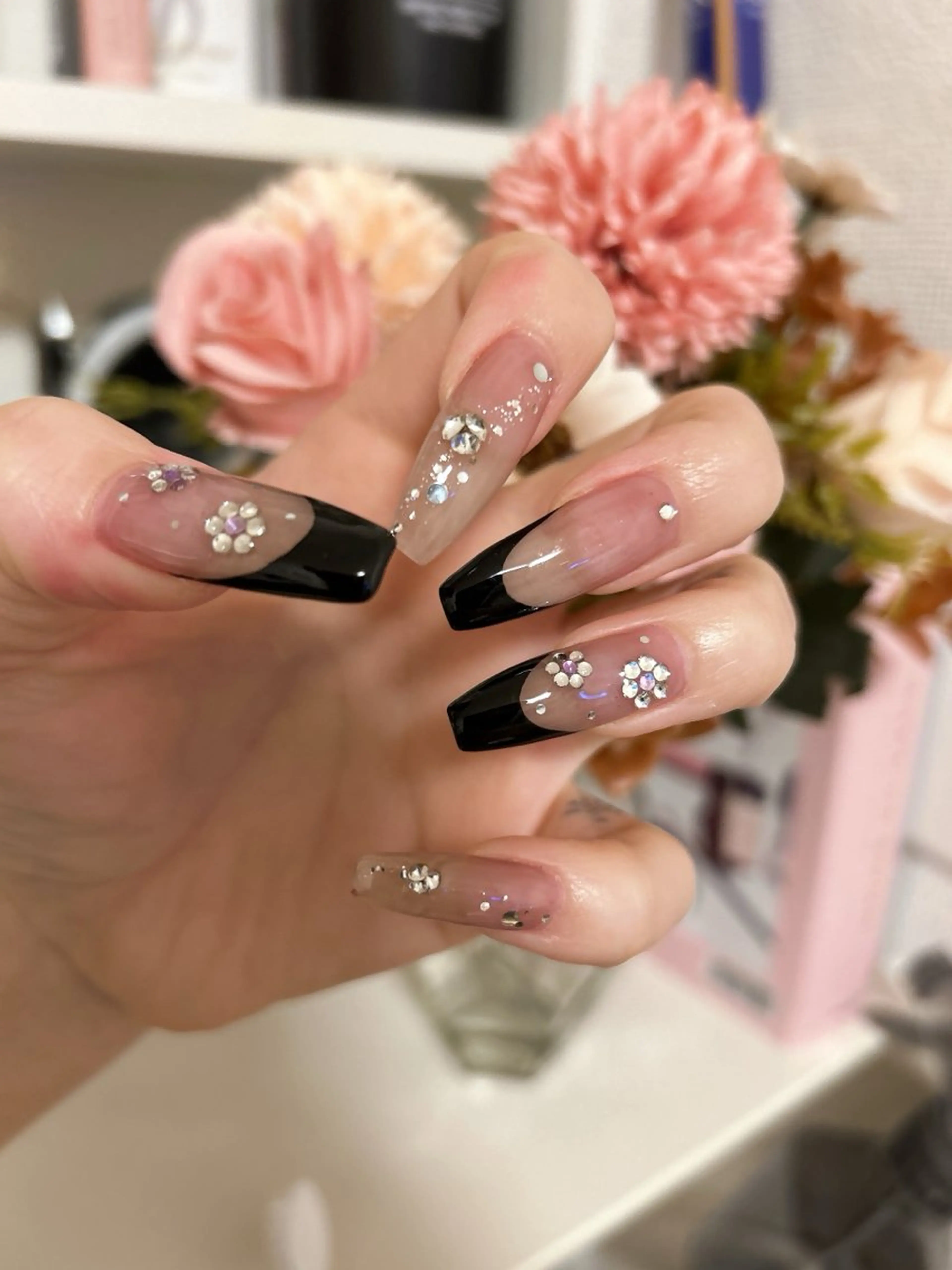 ネイル ストーンネイル ハンドネイル tote. sumileのネイルデザイン