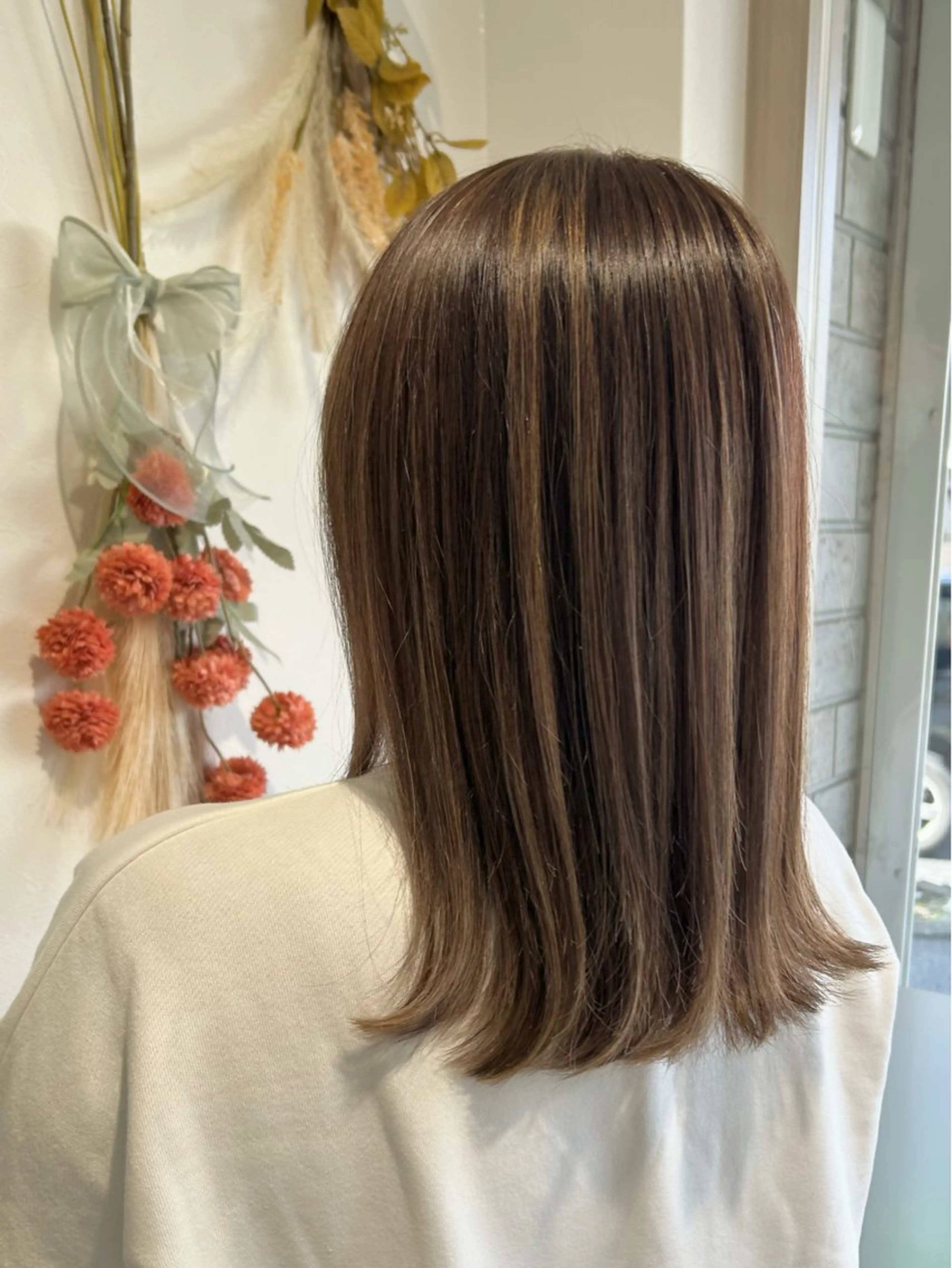 ミディアム ハイライト ヘアカラー やじま ひろこのヘアスタイル