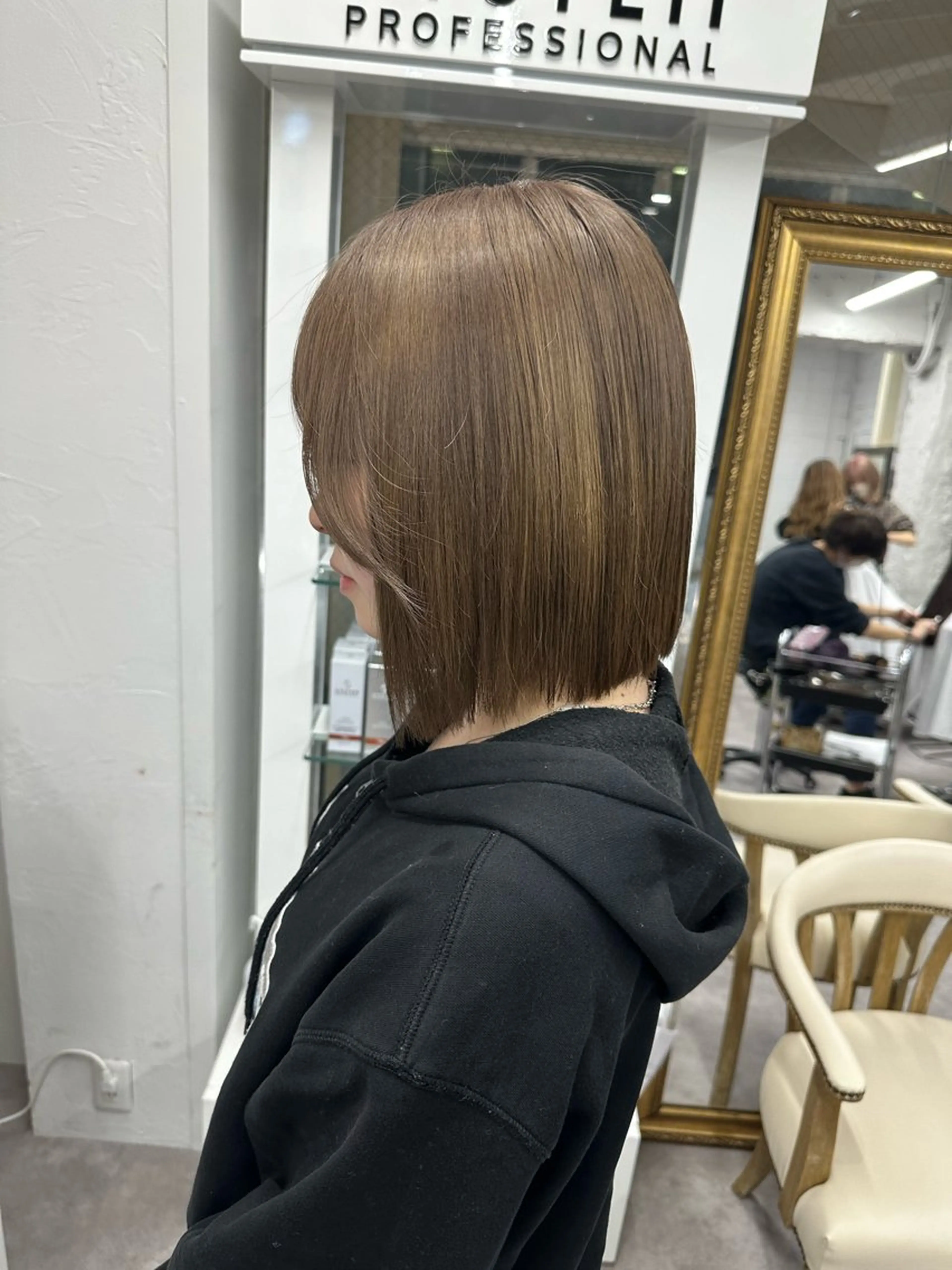 ミディアム カラー ヘアアレンジ ヘアカラー トリートメント 久米 治仁のヘアスタイル