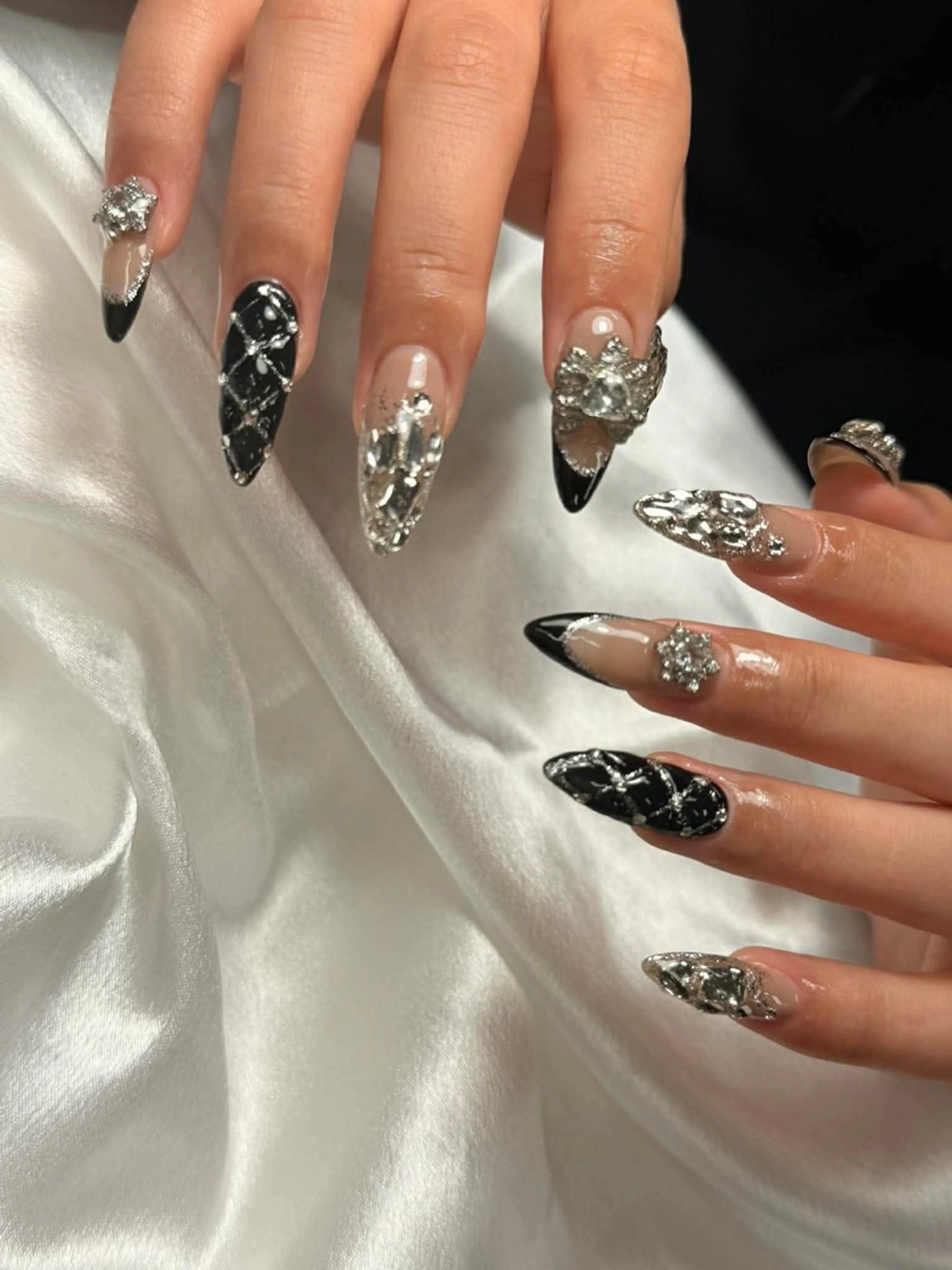 ネイル 韓国ネイル 持ち込み ニュアンスネイル ネイルチップ 冬ネイル RINN ANA.CHUOのネイルデザイン