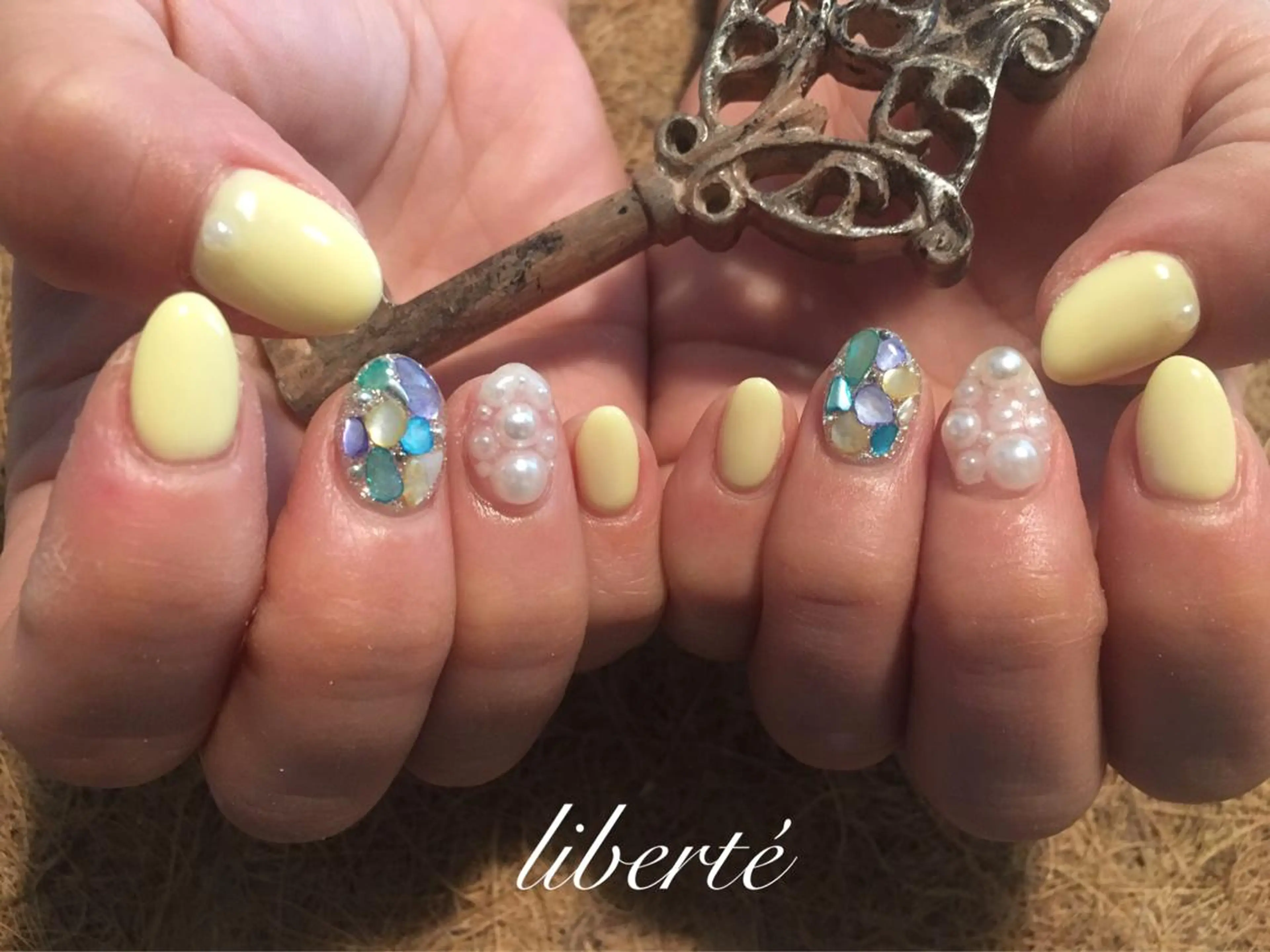 ネイル liberté (リベルテ)のネイルデザイン