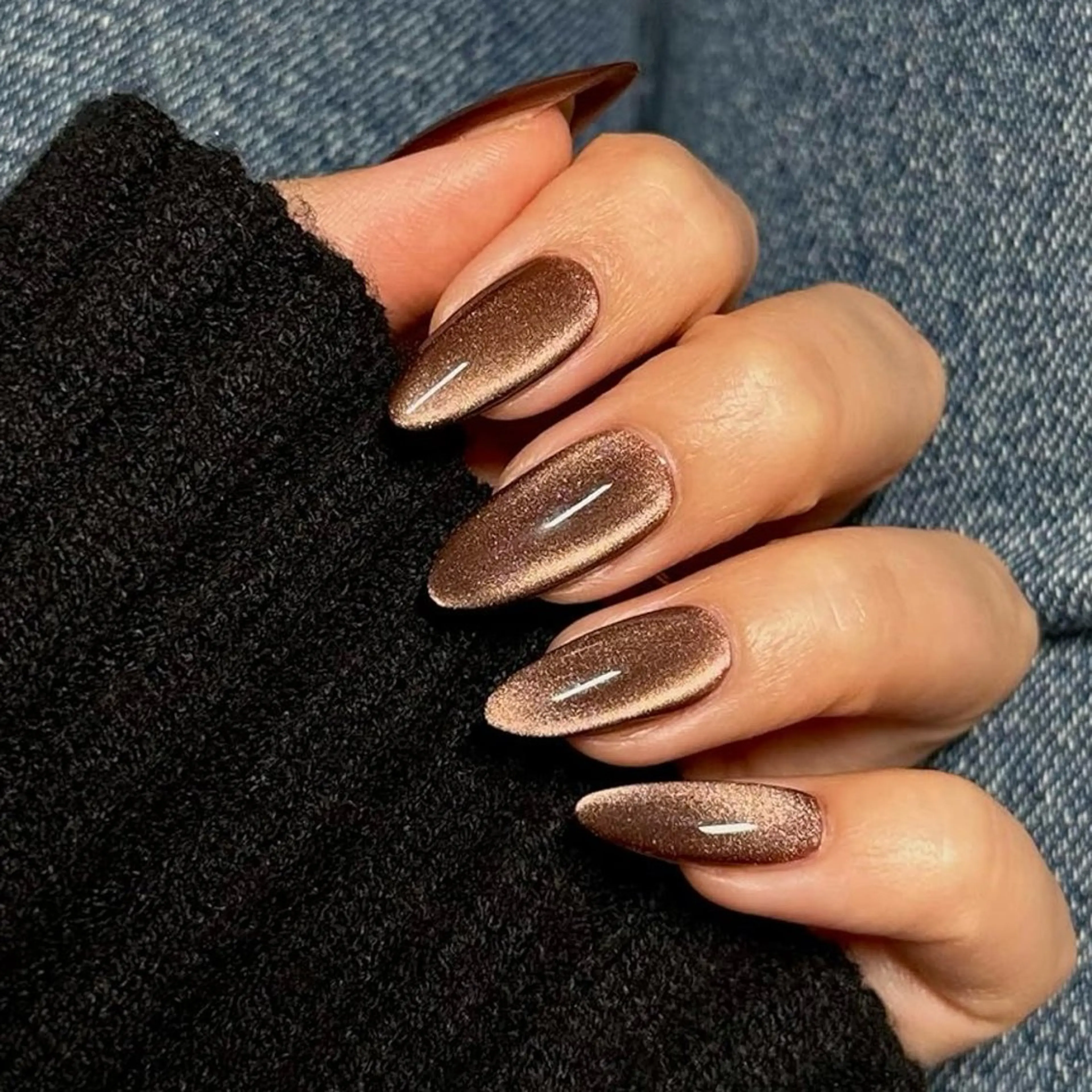 ネイル フットネイル マグネットネイル ハンドネイル LAVISH manaのネイルデザイン