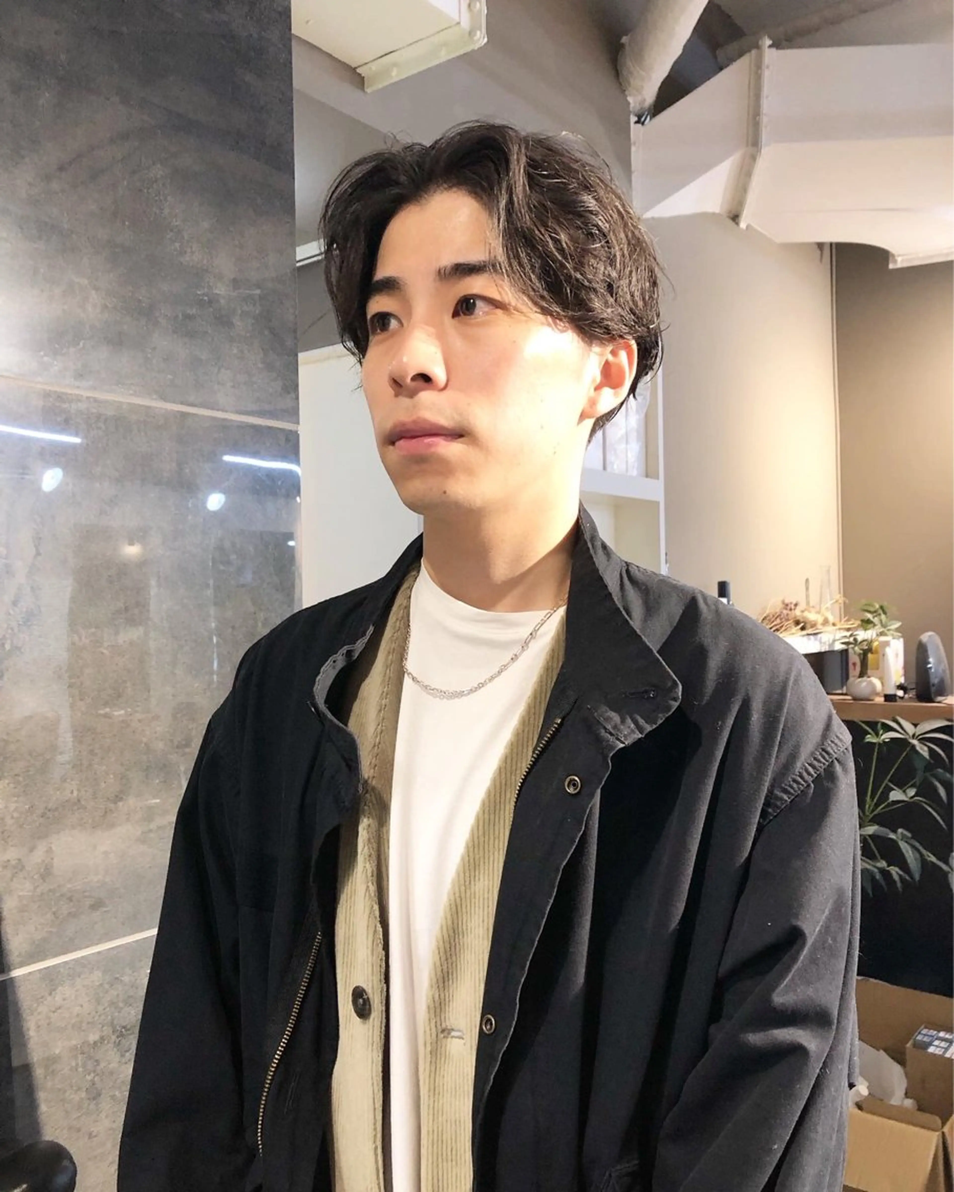 パーマ ヘアアレンジ メンズ センターパート メンズパーマ ニュアンスパーマ カット パーマ トリートメント ヘアセット ainico+所属・メンズ特化✂️栗原 侑也のヘアスタイル