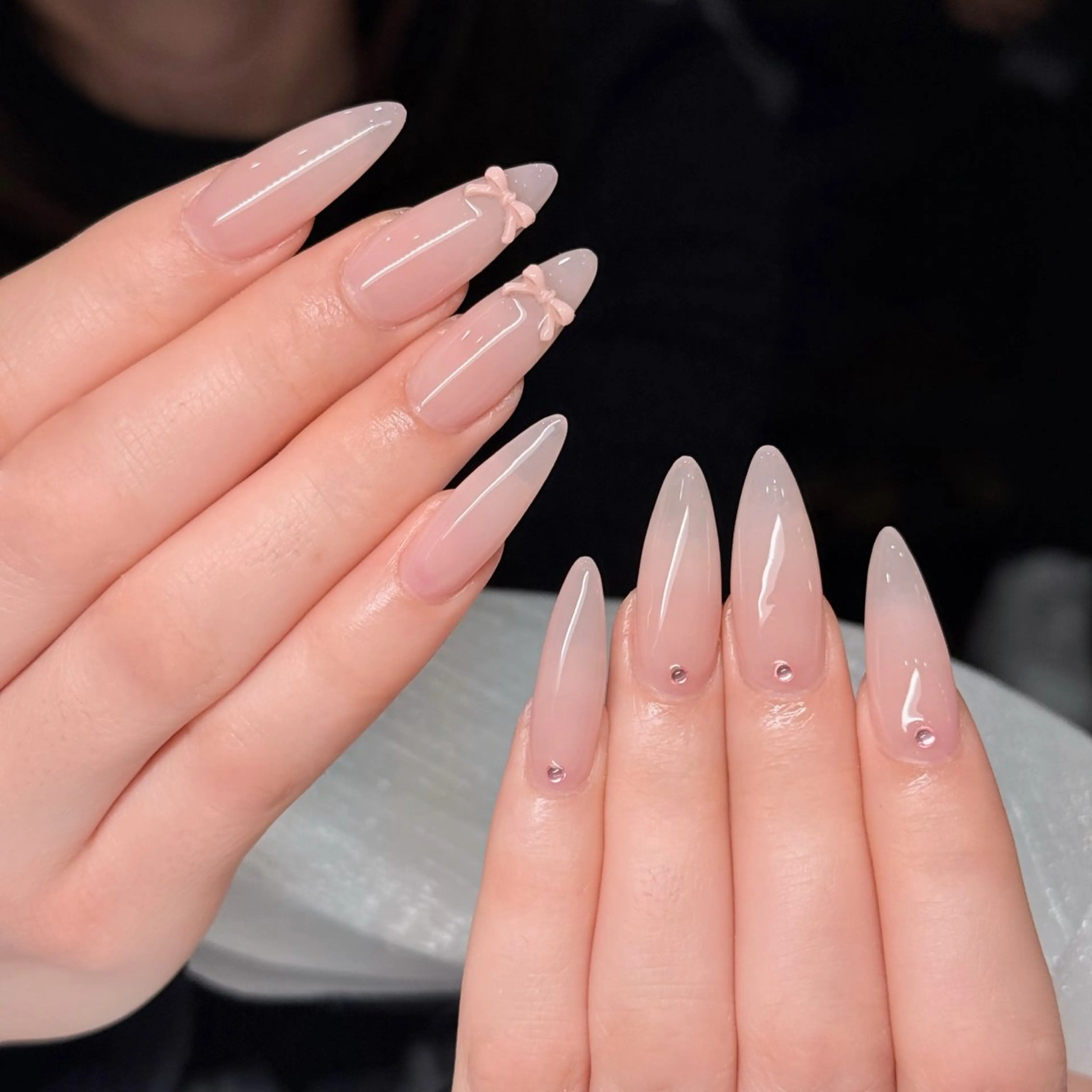 ネイル オーロラネイル ブルー チークネイル フットネイル フレンチネイル ハンドネイル JAN 168 池袋のネイルデザイン