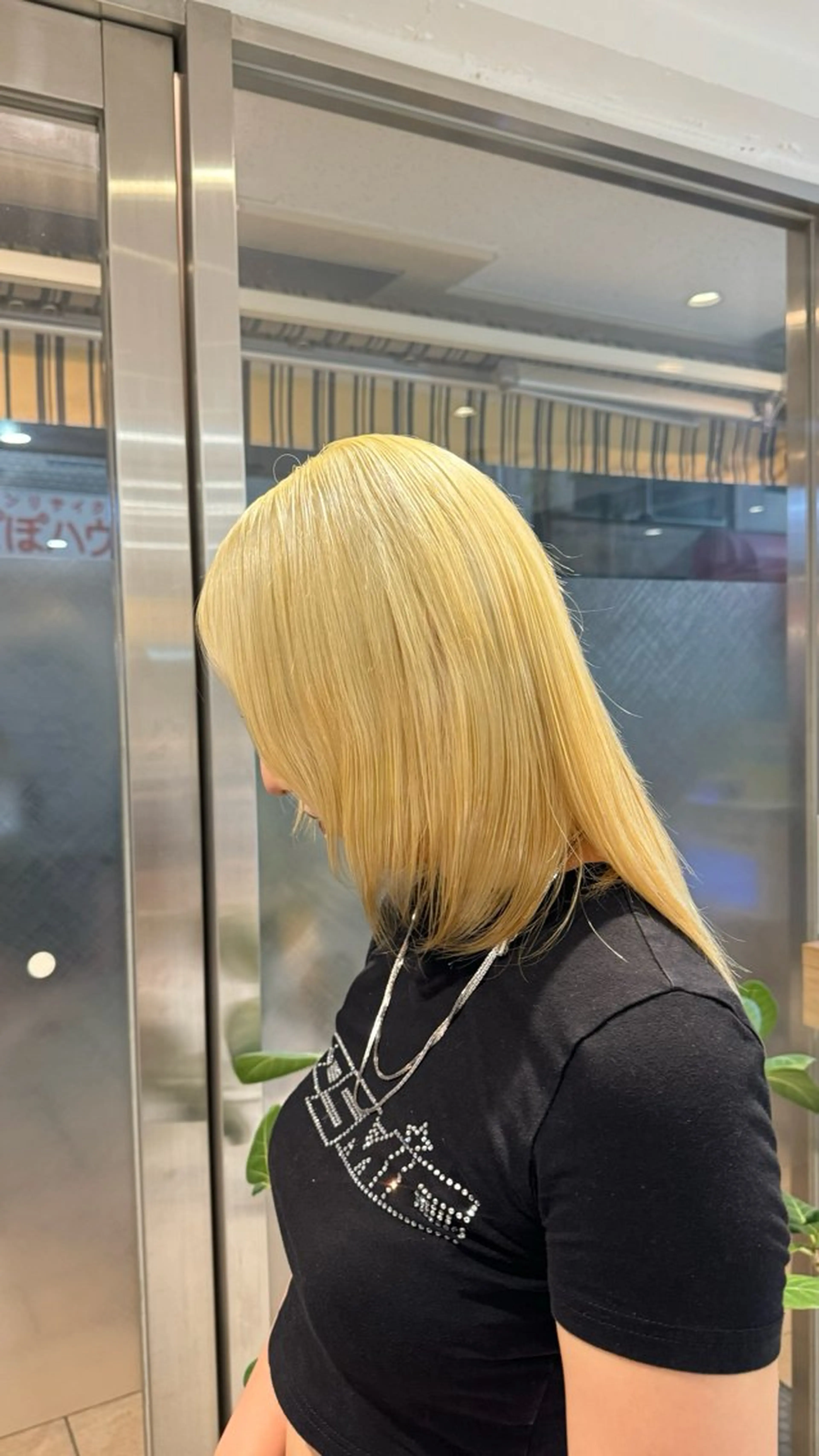 ミディアム earth吉祥寺店所属・吉祥寺/koume/ カラー/レイヤーのヘアスタイル