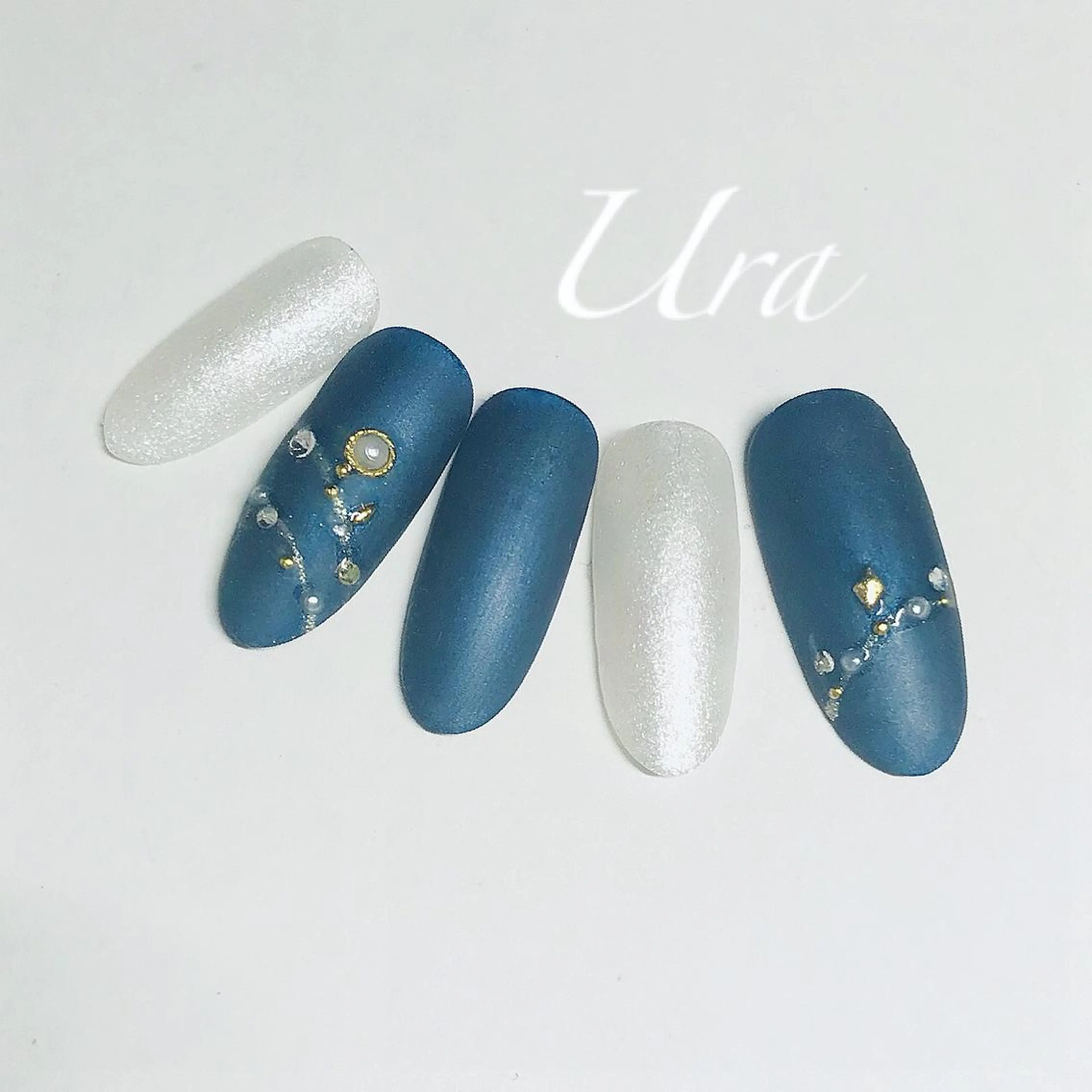 ネイル マットネイル ネイビー UrakoNail 《nail》のネイルデザイン